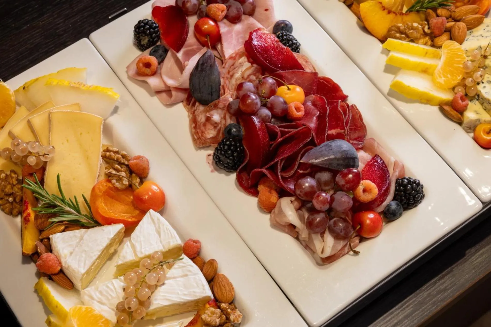 Breakfast in Midnight Hôtel Paris