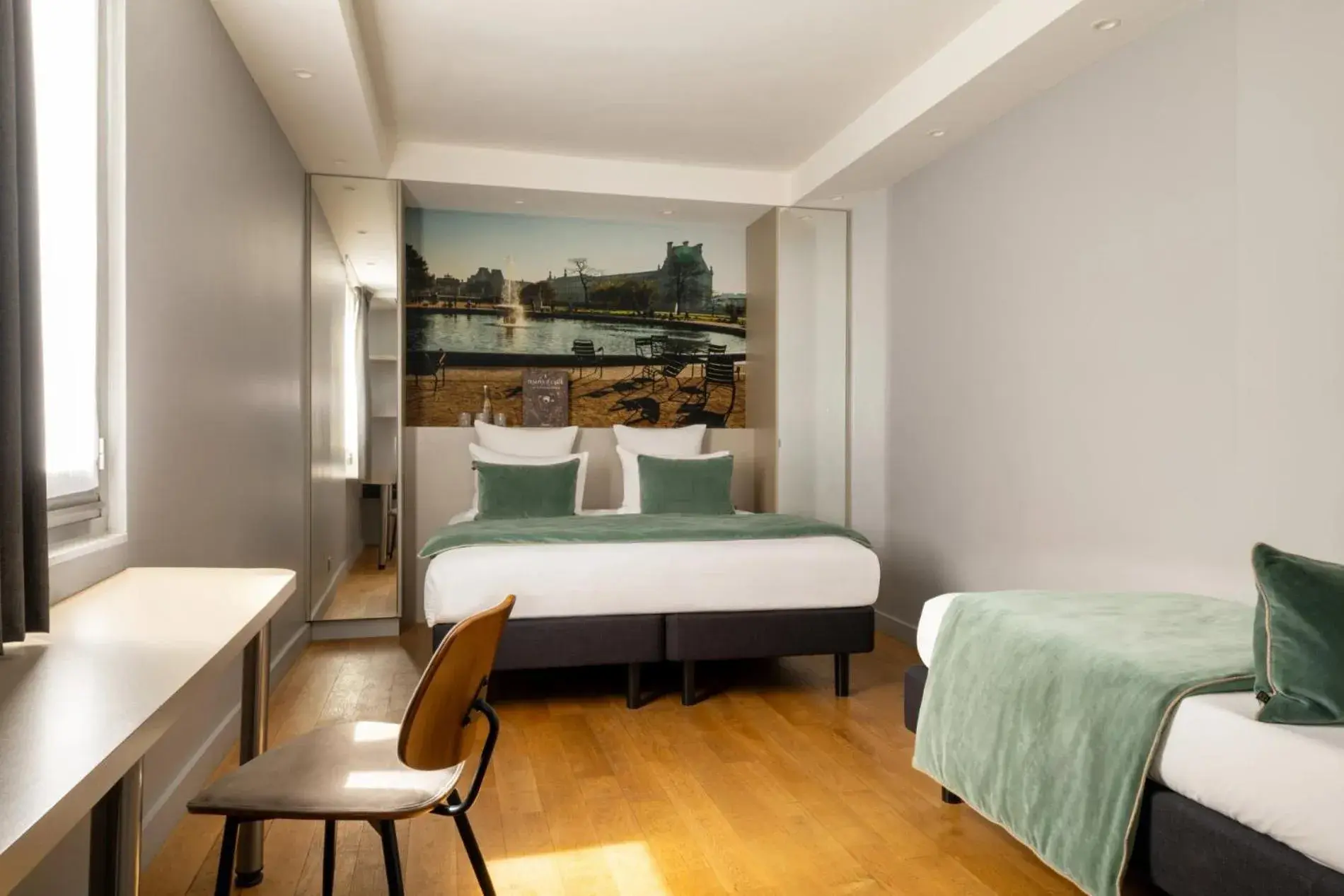 Bed in Midnight Hôtel Paris Bed in Midnight Hôtel Paris