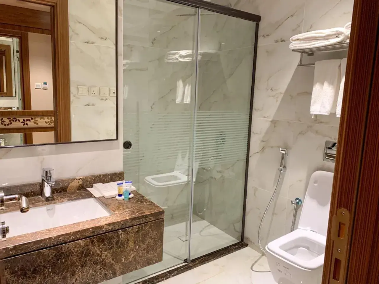 Midan Hotel & Suites Al Aziziya Midan Hotel & Suites Al Aziziya