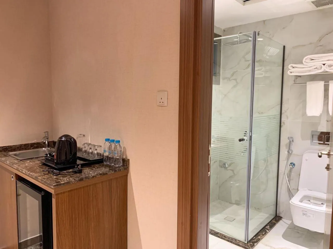Toilet in Midan Hotel & Suites Al Aziziya