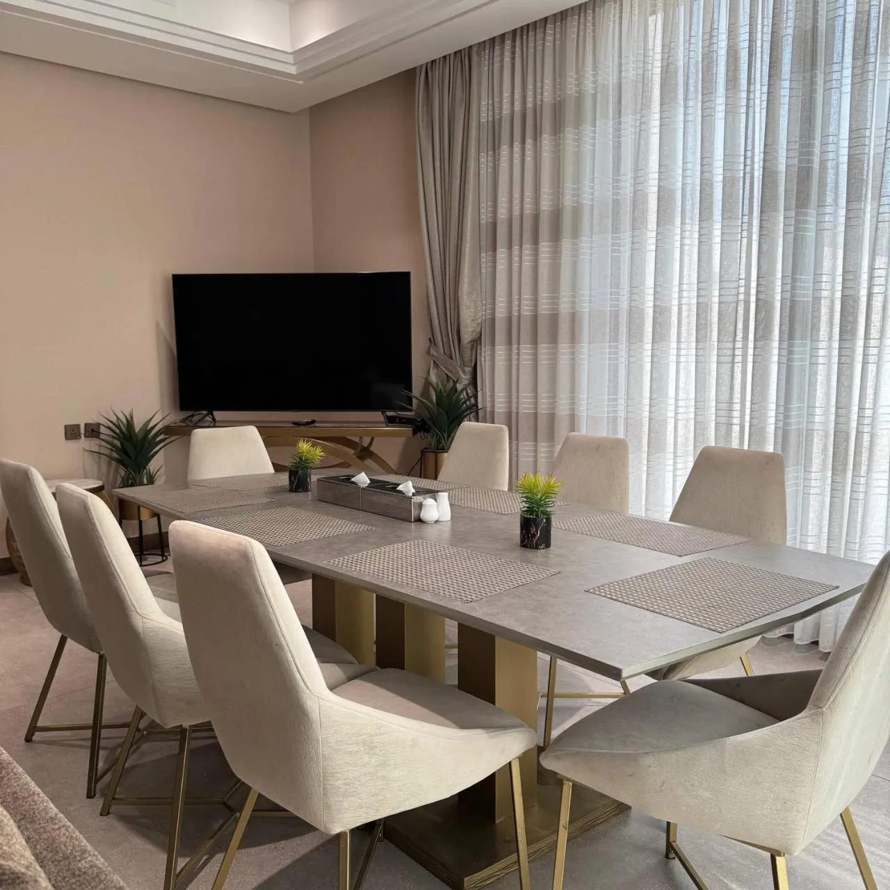 Midan Hotel & Suites Al Aziziya