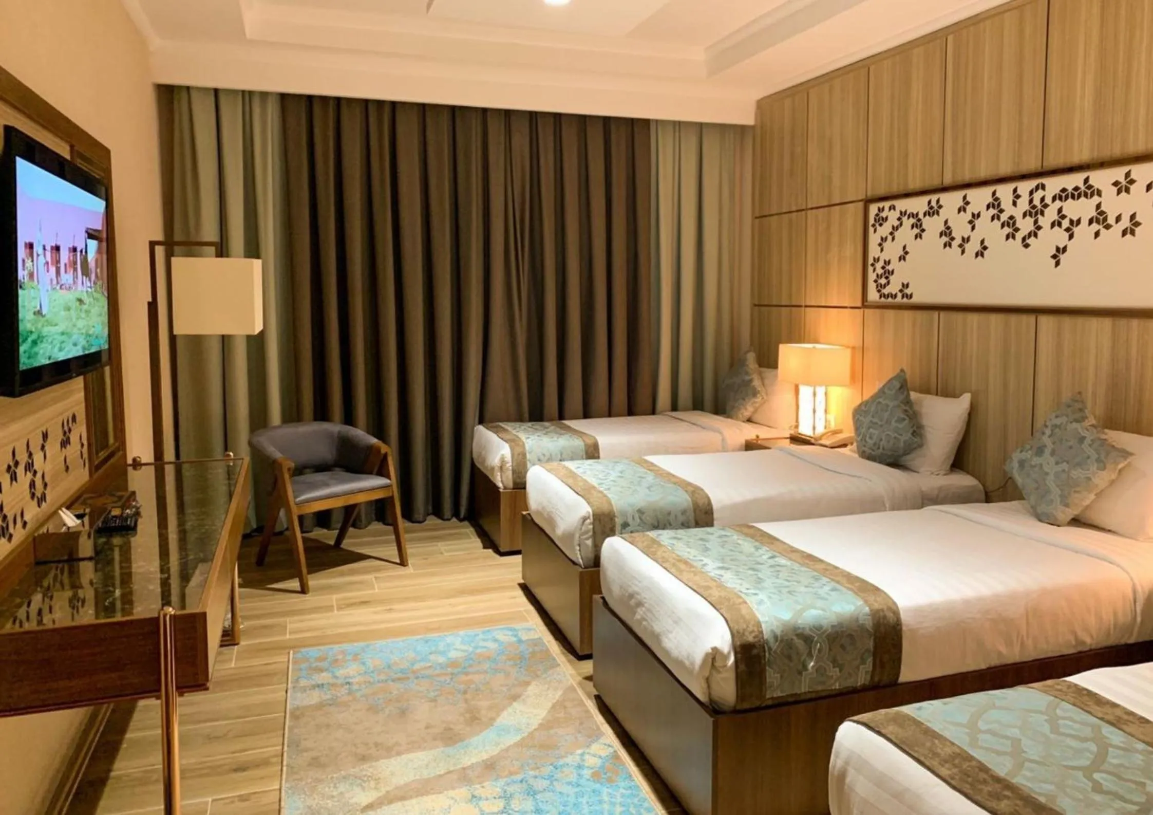 Bed in Midan Hotel & Suites Al Aziziya
