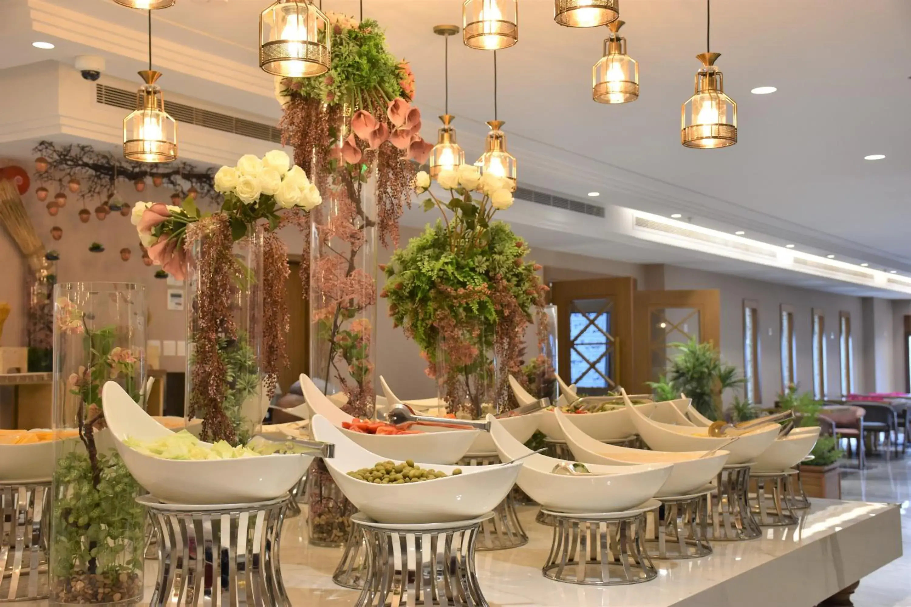 Restaurant/places to eat in Midan Hotel & Suites Al Aziziya Restaurant/places to eat in Midan Hotel & Suites Al Aziziya