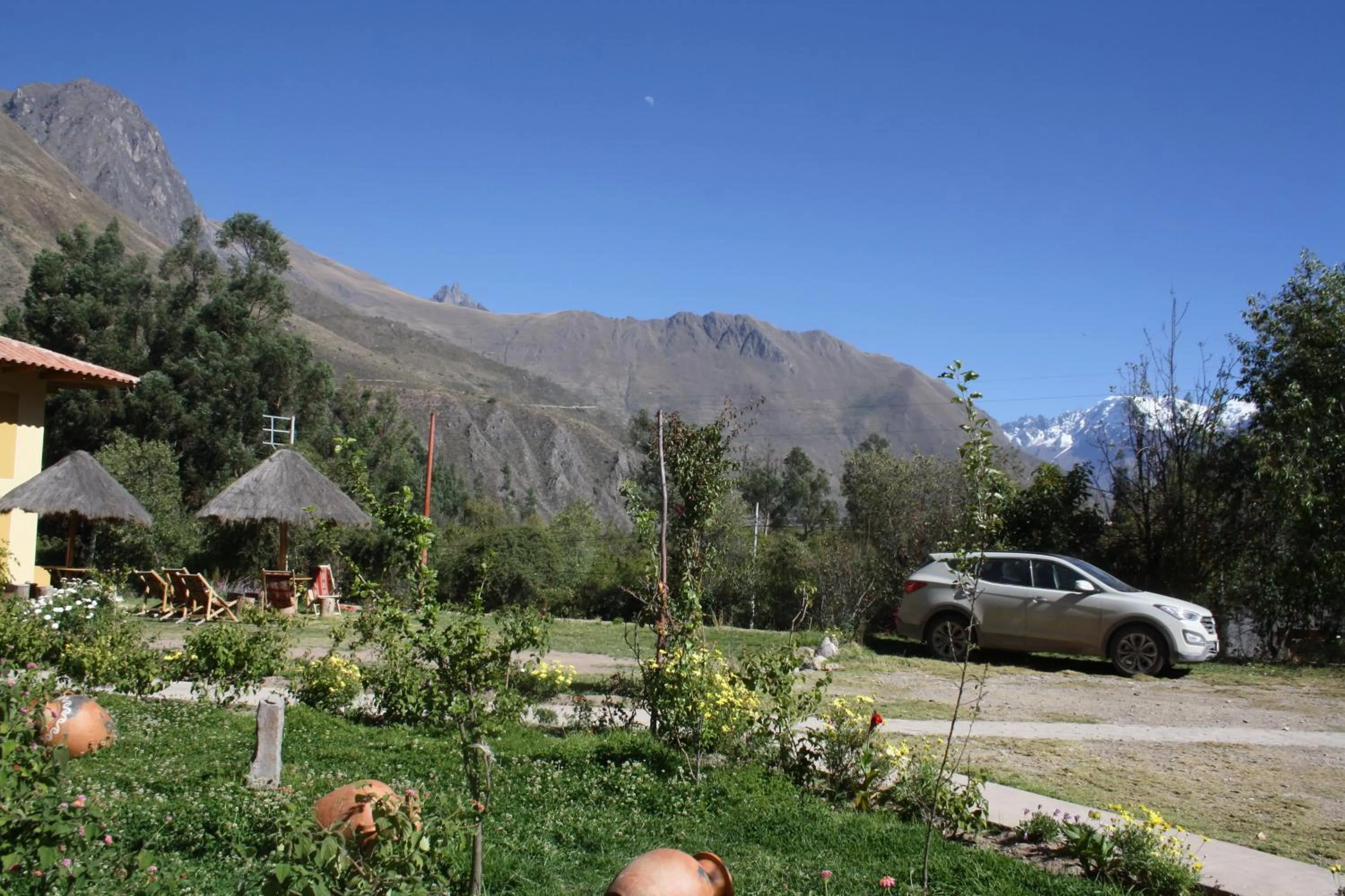 Garden in Tunupa Lodge Hotel