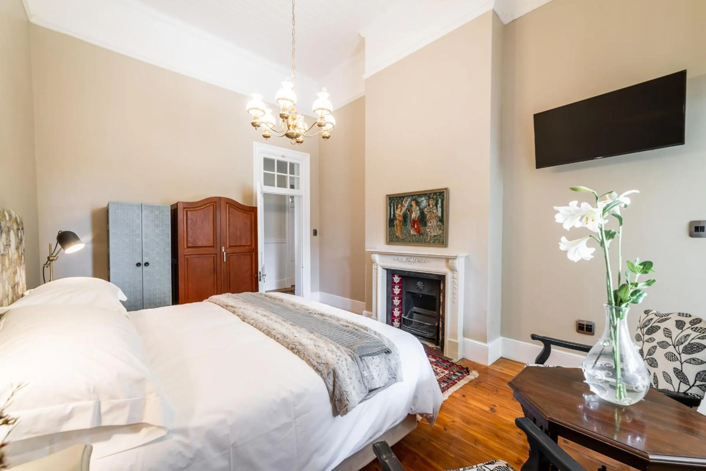 Bed in Welgeluk Feather Palace