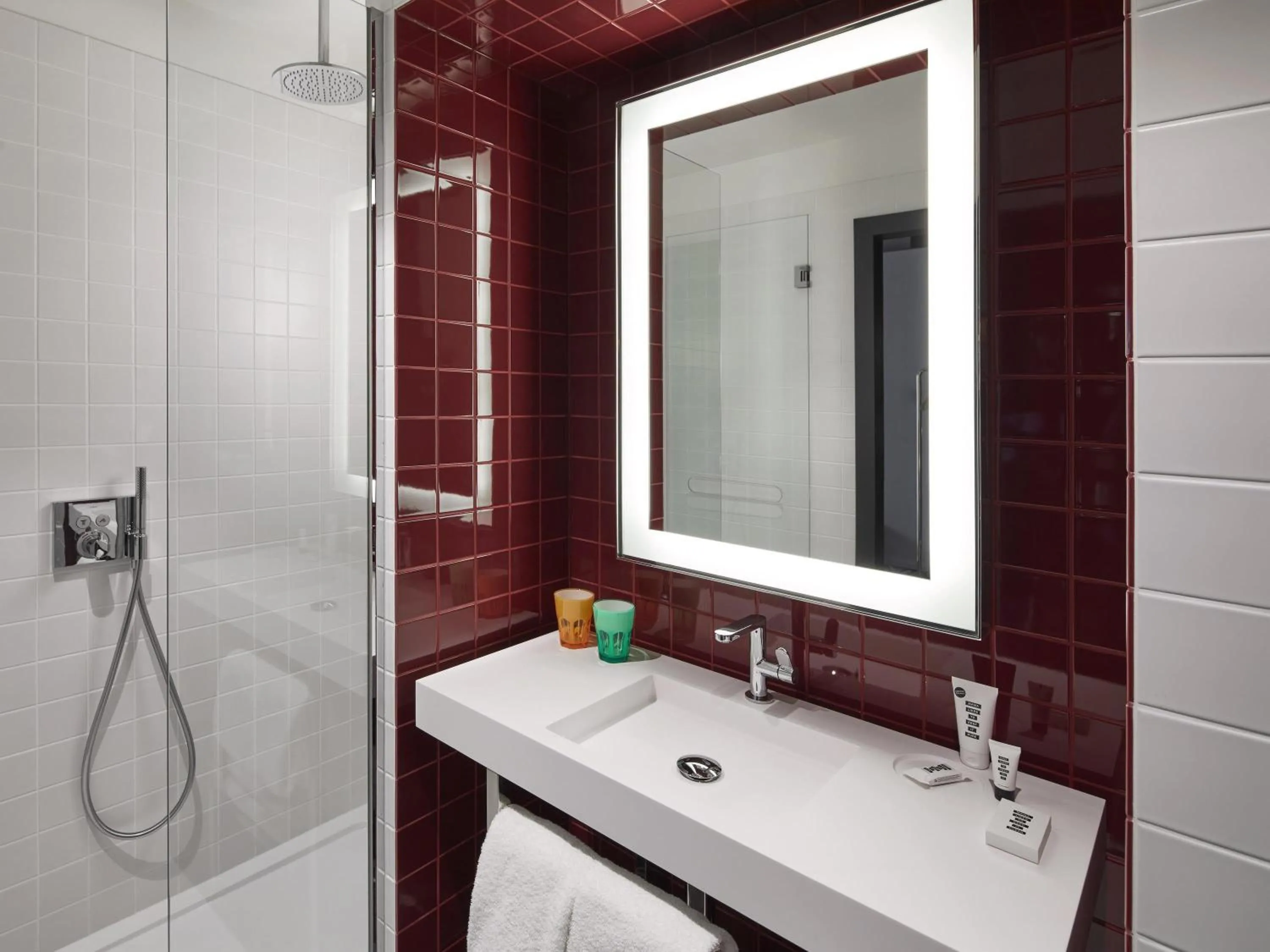 Bedroom in Mama Shelter Luxembourg