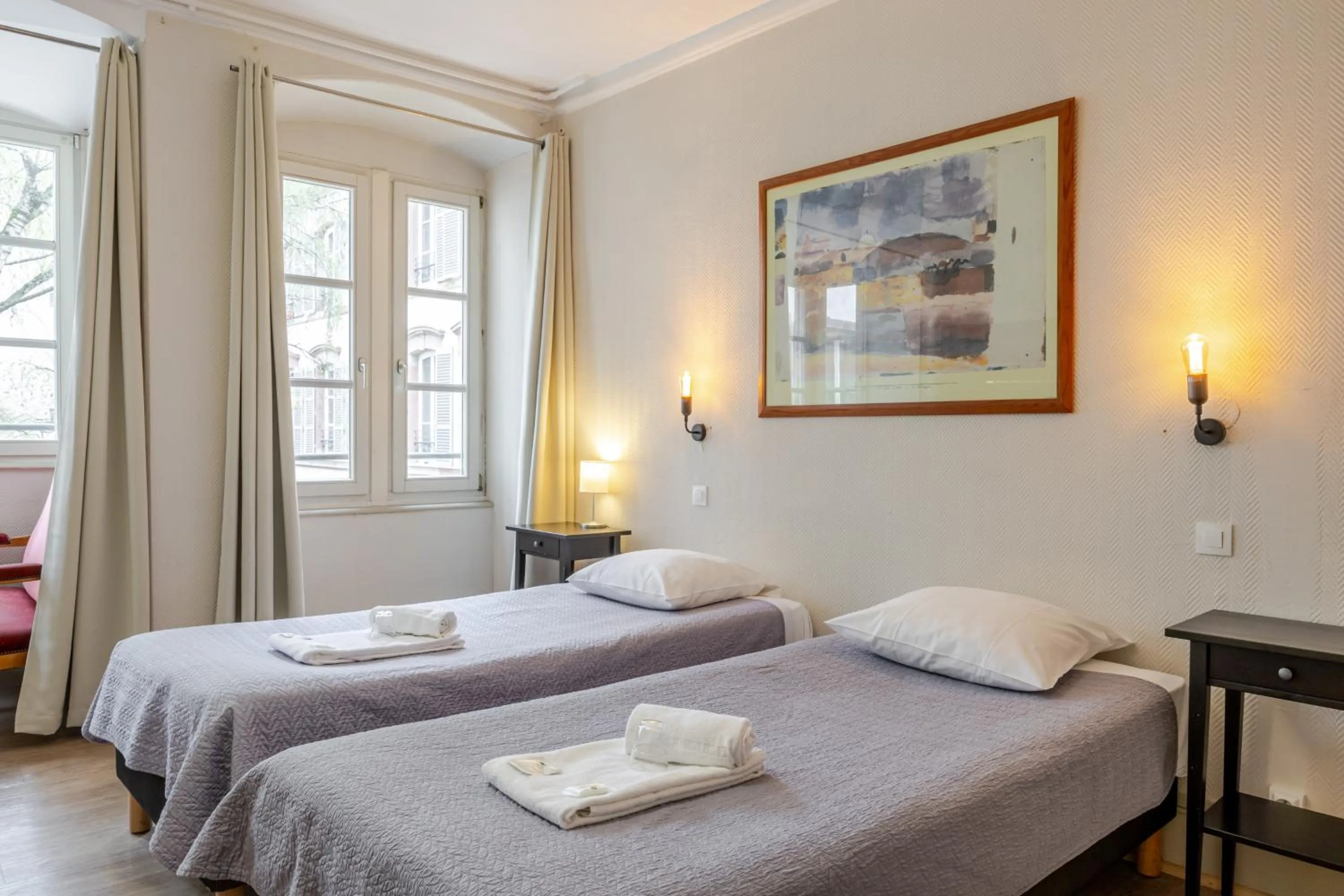 Bed in Hôtel Patricia - Strasbourg Hyper Centre