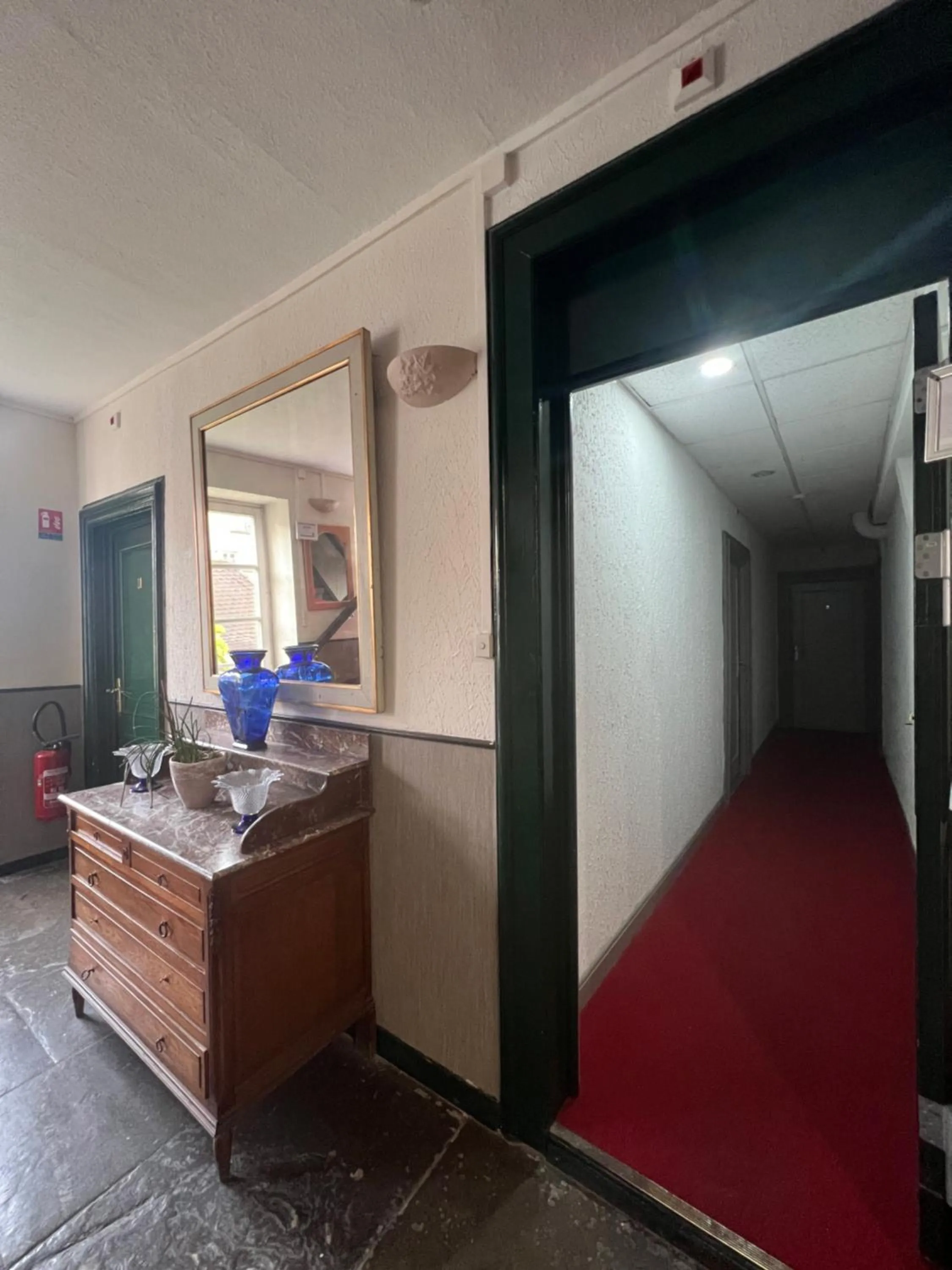 Decorative detail, Bed in Hôtel Patricia - Strasbourg Hyper Centre