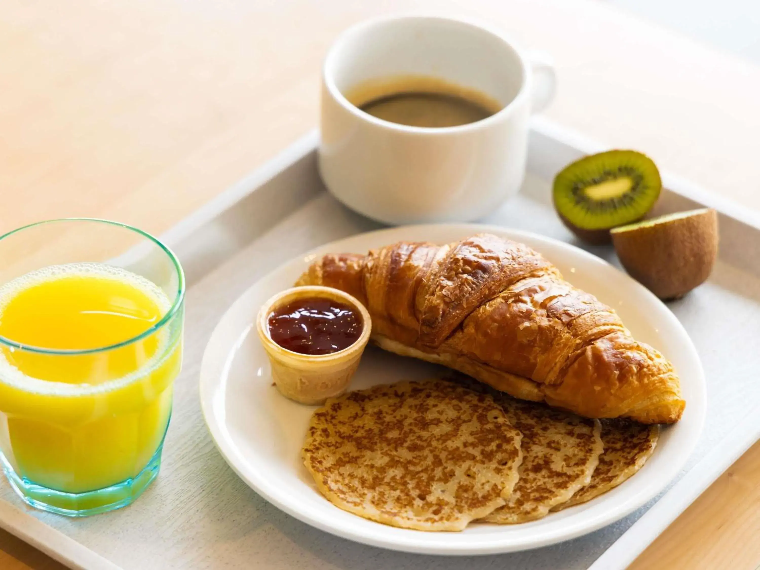 Breakfast in ibis budget Tours Nord Breakfast in ibis budget Tours Nord