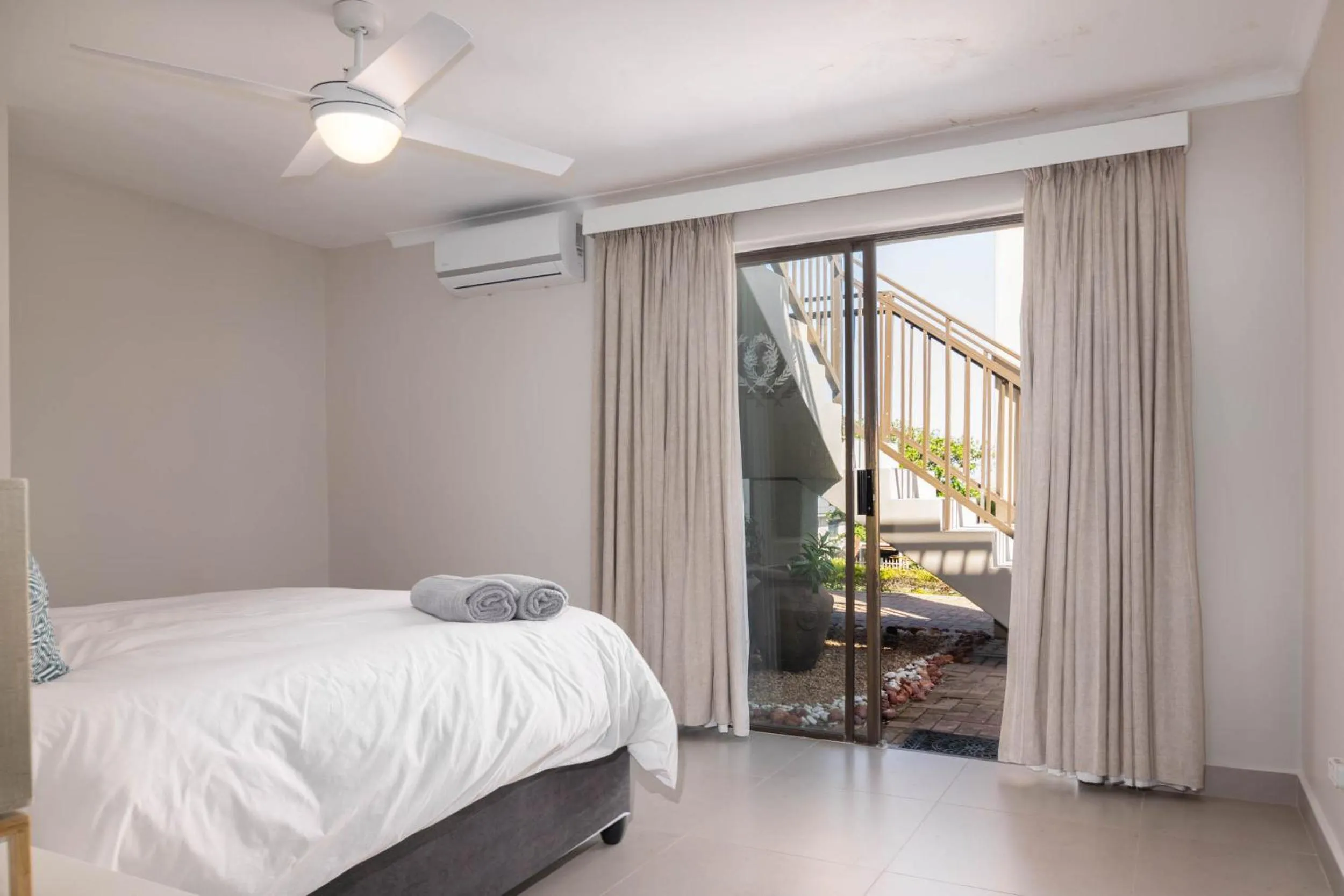 Bed in Shangri-La 6 Bedroom Ballito Beachfront KBW1