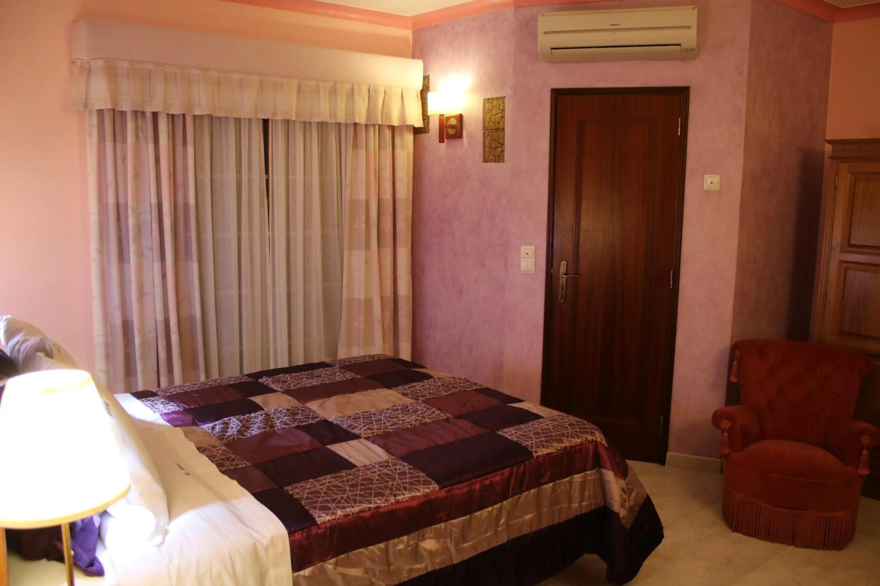 Bed in Vila Atlântida