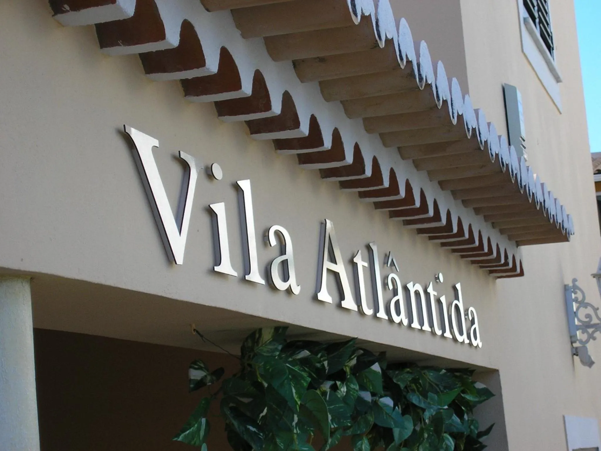 Facade/entrance in Vila Atlântida