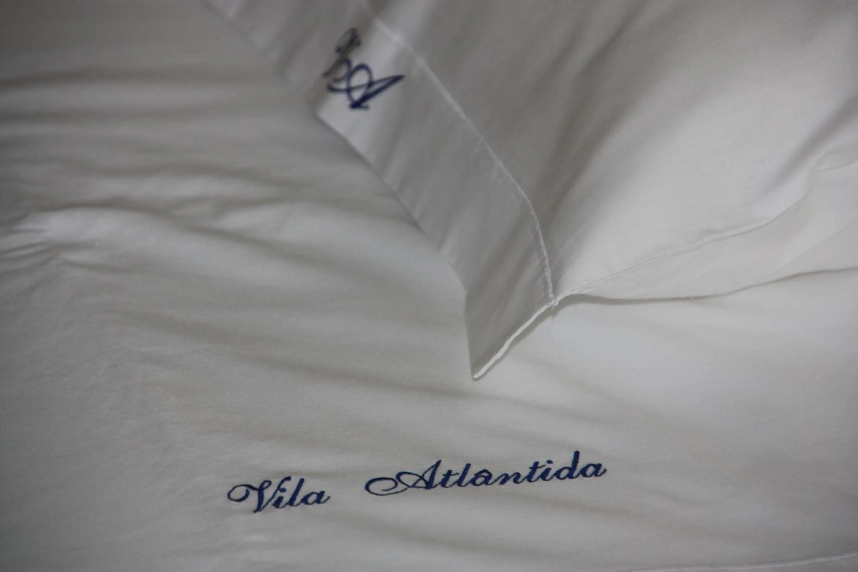 Bed in Vila Atlântida