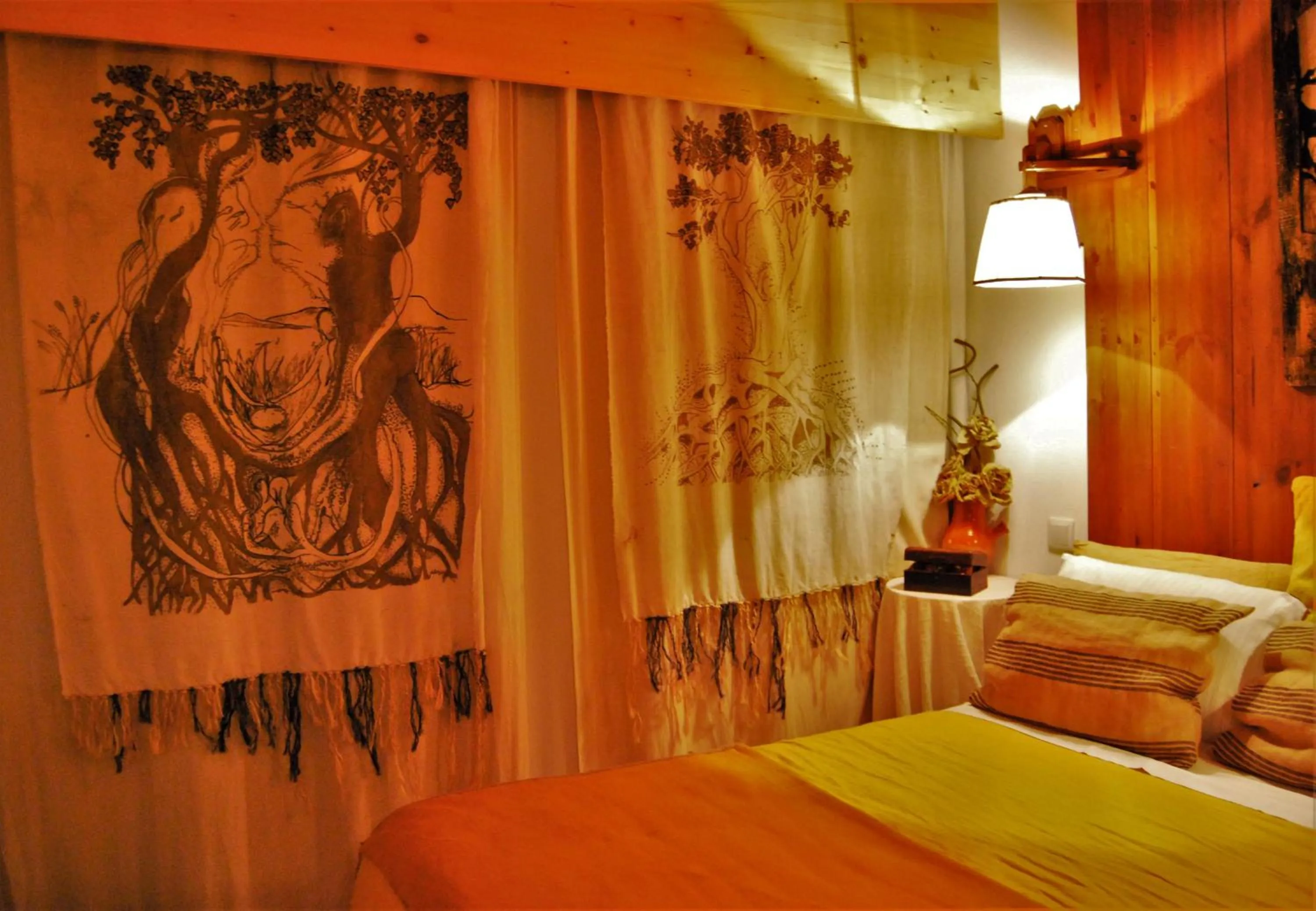 Decorative detail, Bed in Quintinha D`Arga