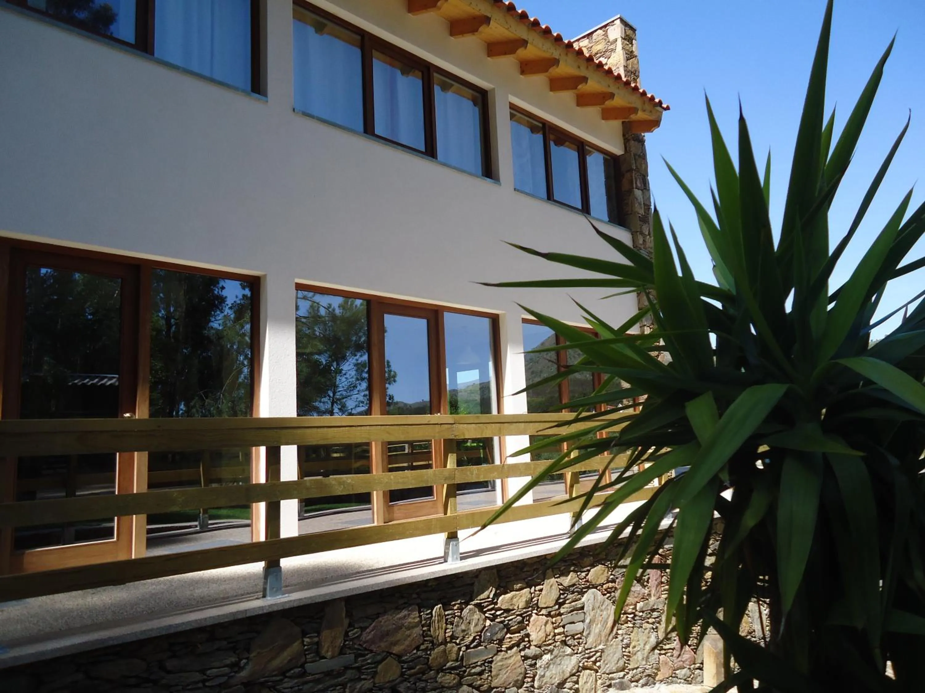 Property building in Quintinha D`Arga