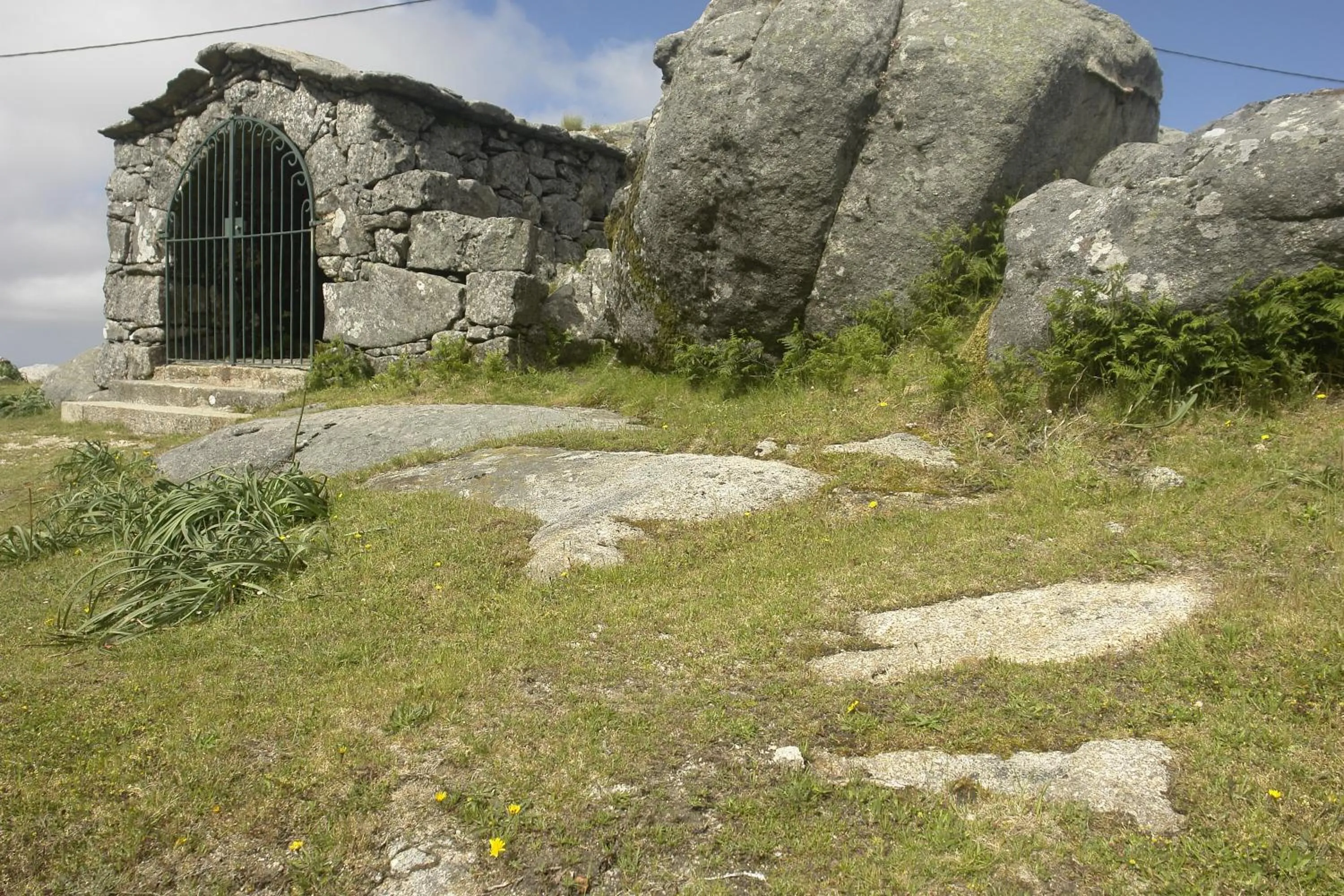 Nearby landmark in Quintinha D`Arga