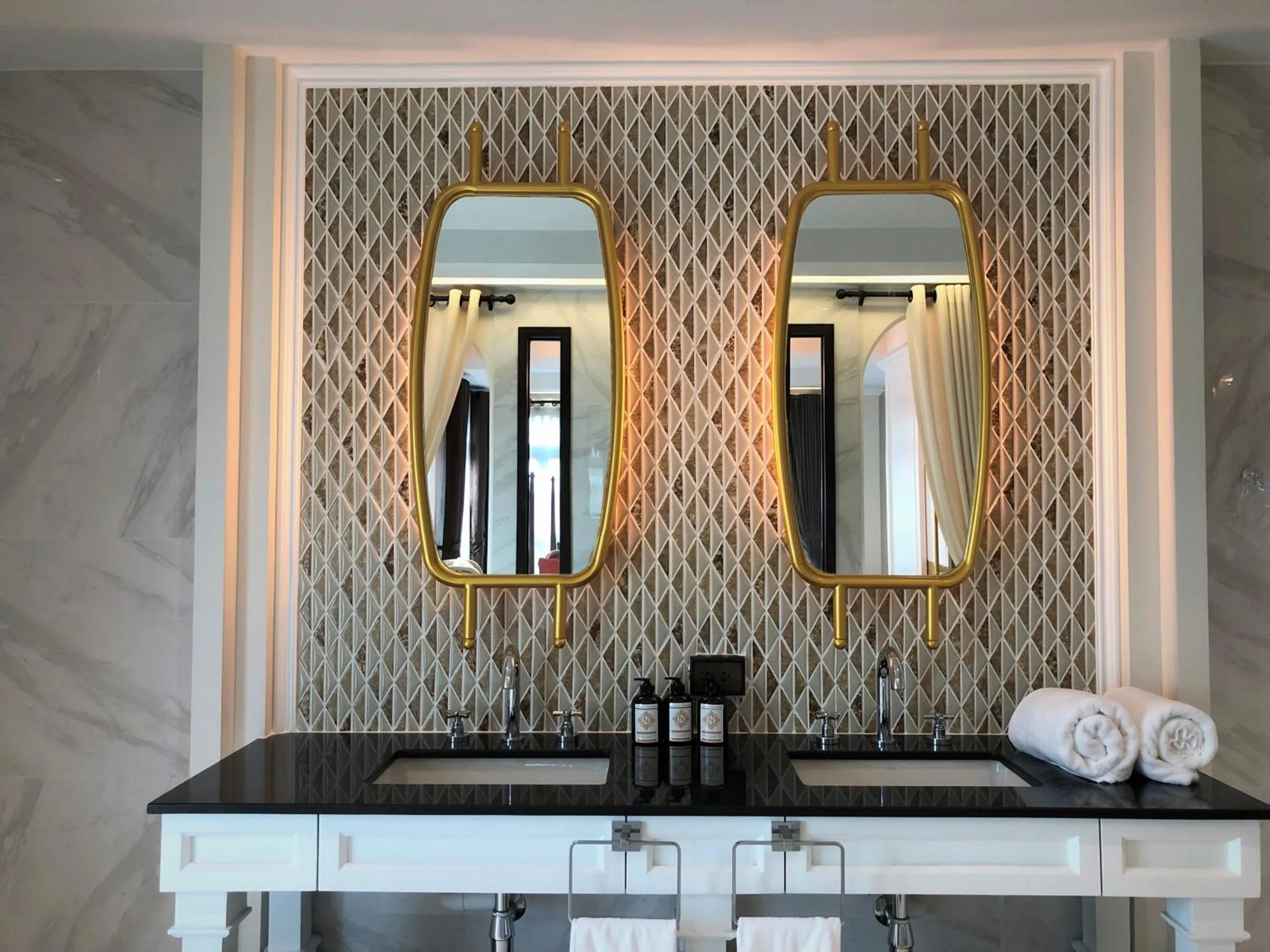 Bathroom in Nanta Glam CM Hotel & Residences