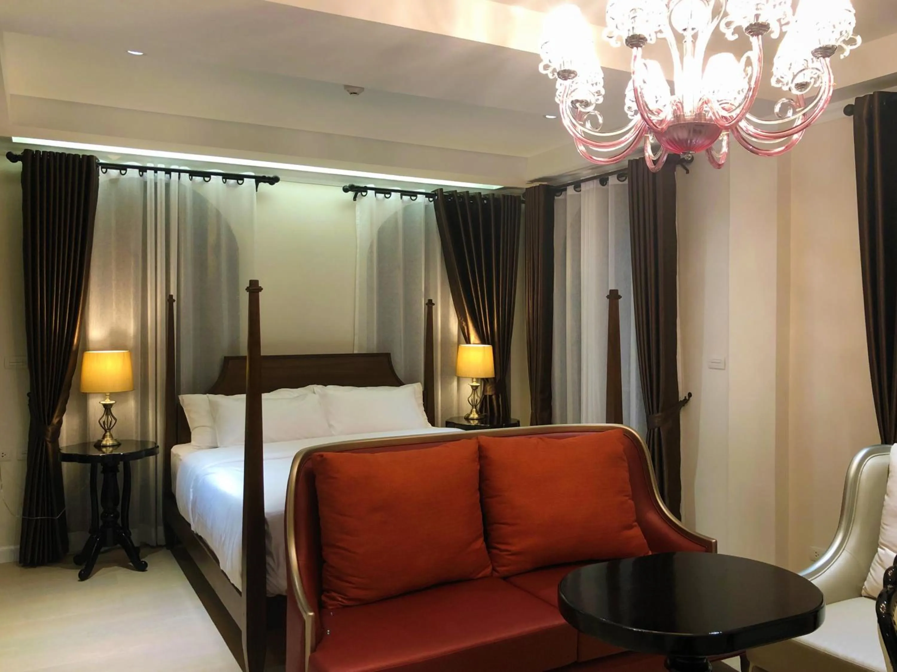 Photo of the whole room, Bed in Nanta Glam CM Hotel & Residences