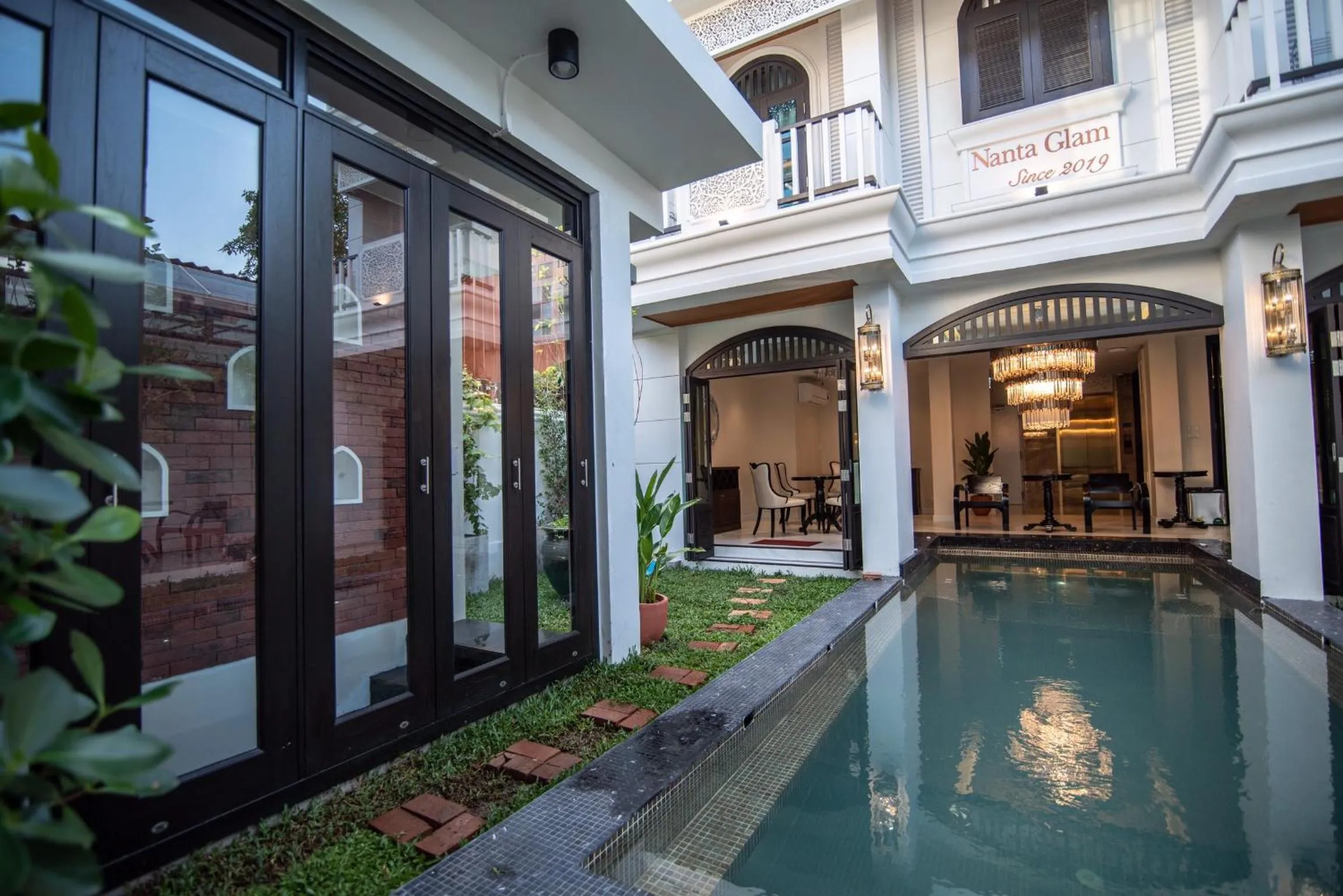 Nanta Glam CM Hotel & Residences