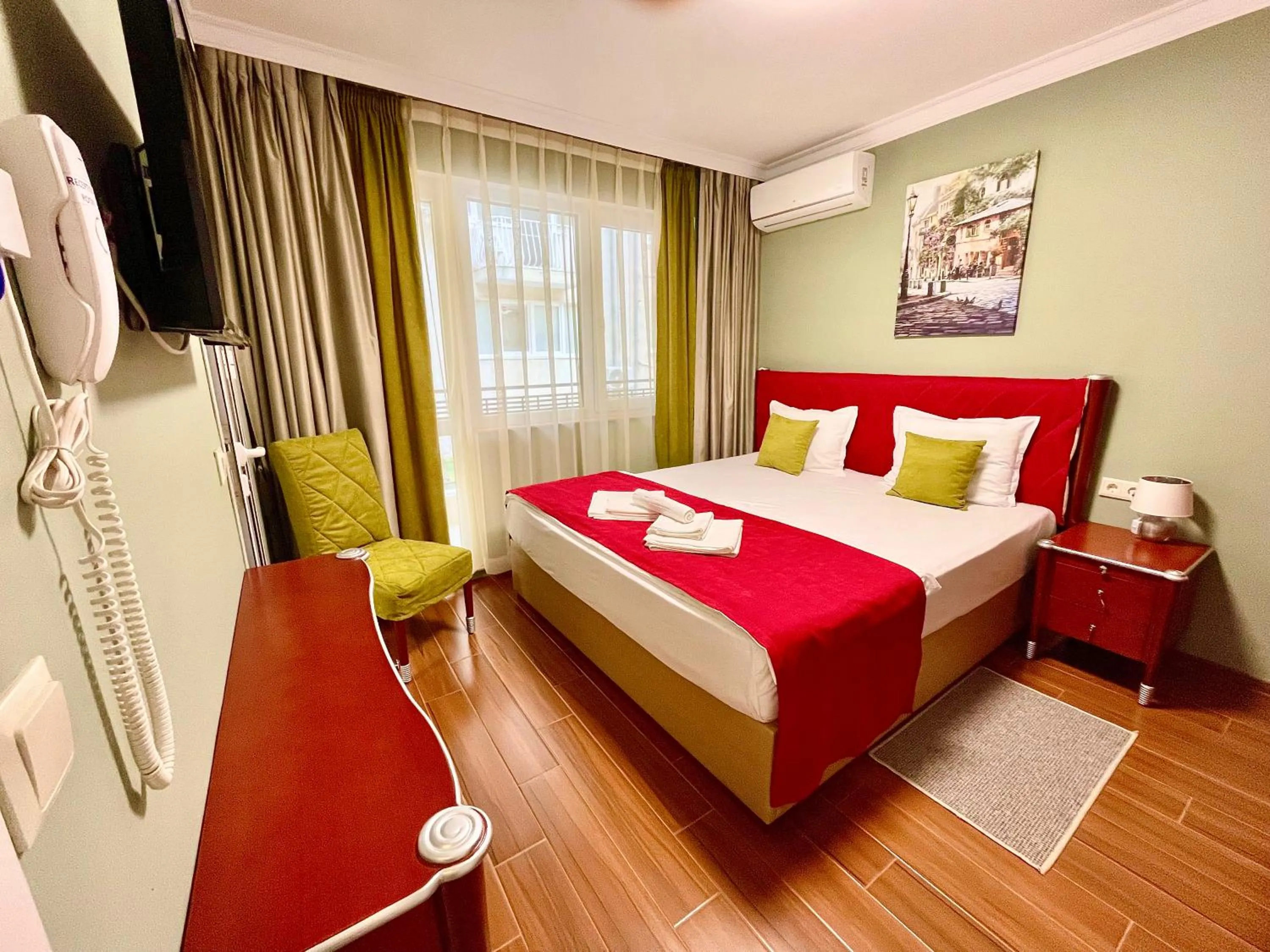Art Green Boutique Hotel