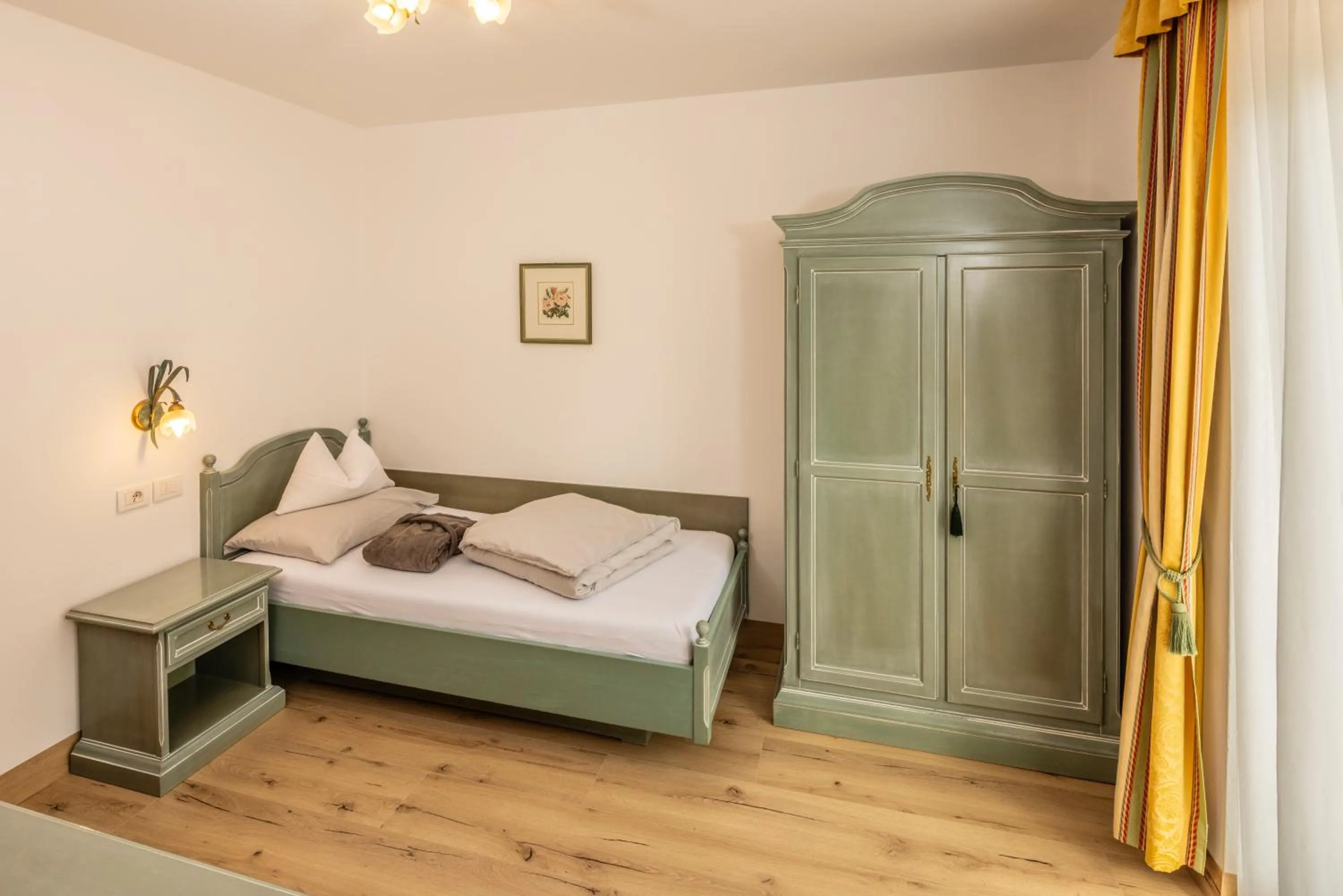 Photo of the whole room, Bed in Garni Zimmerhofer