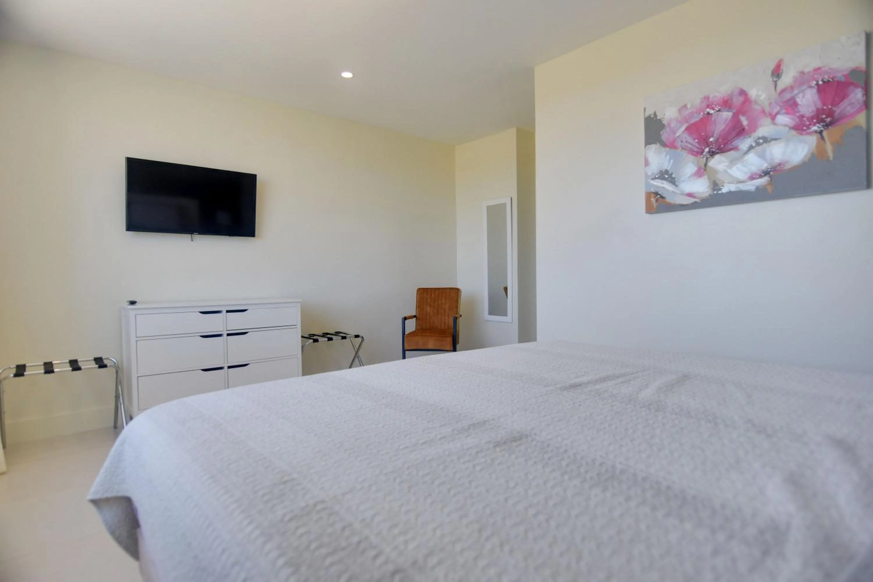 Bed in NEW ! Las Islas Condo # 8