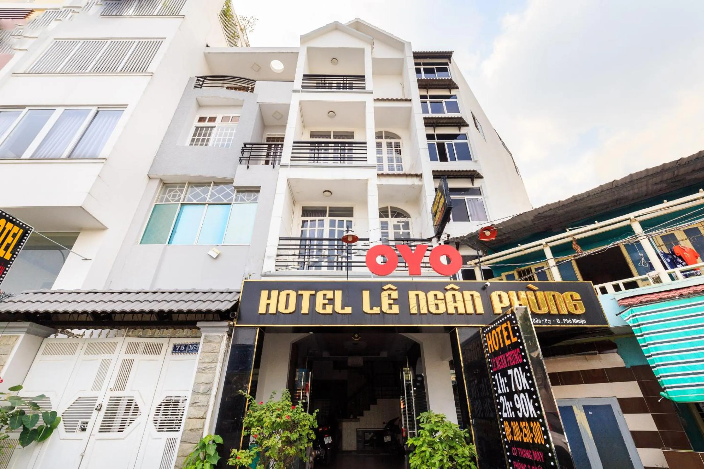 Facade/entrance in Lê Ngân Phùng Hotel 79 HOA SỮA PHƯỜNG 7 PHÚ NHUẬN