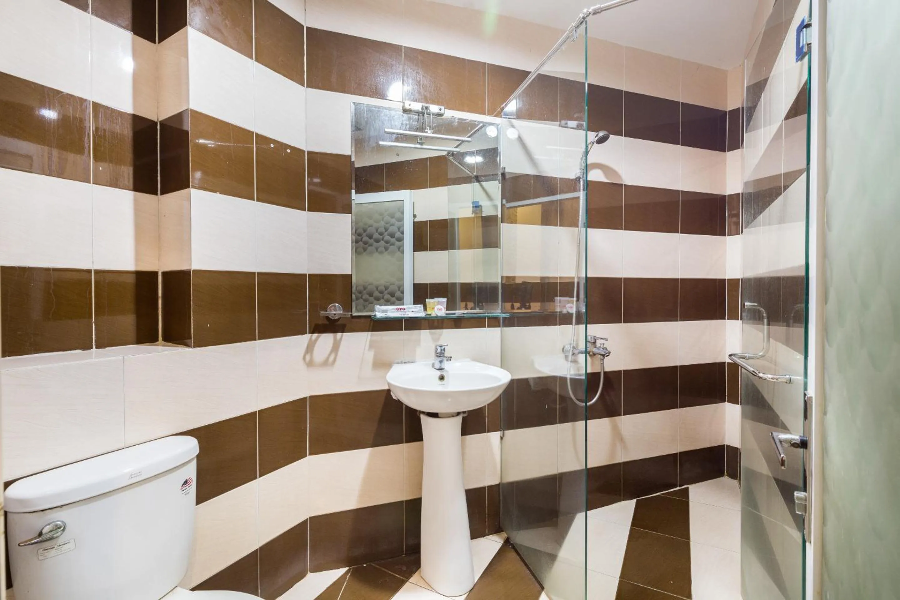 Bathroom in Lê Ngân Phùng Hotel 79 HOA SỮA PHƯỜNG 7 PHÚ NHUẬN