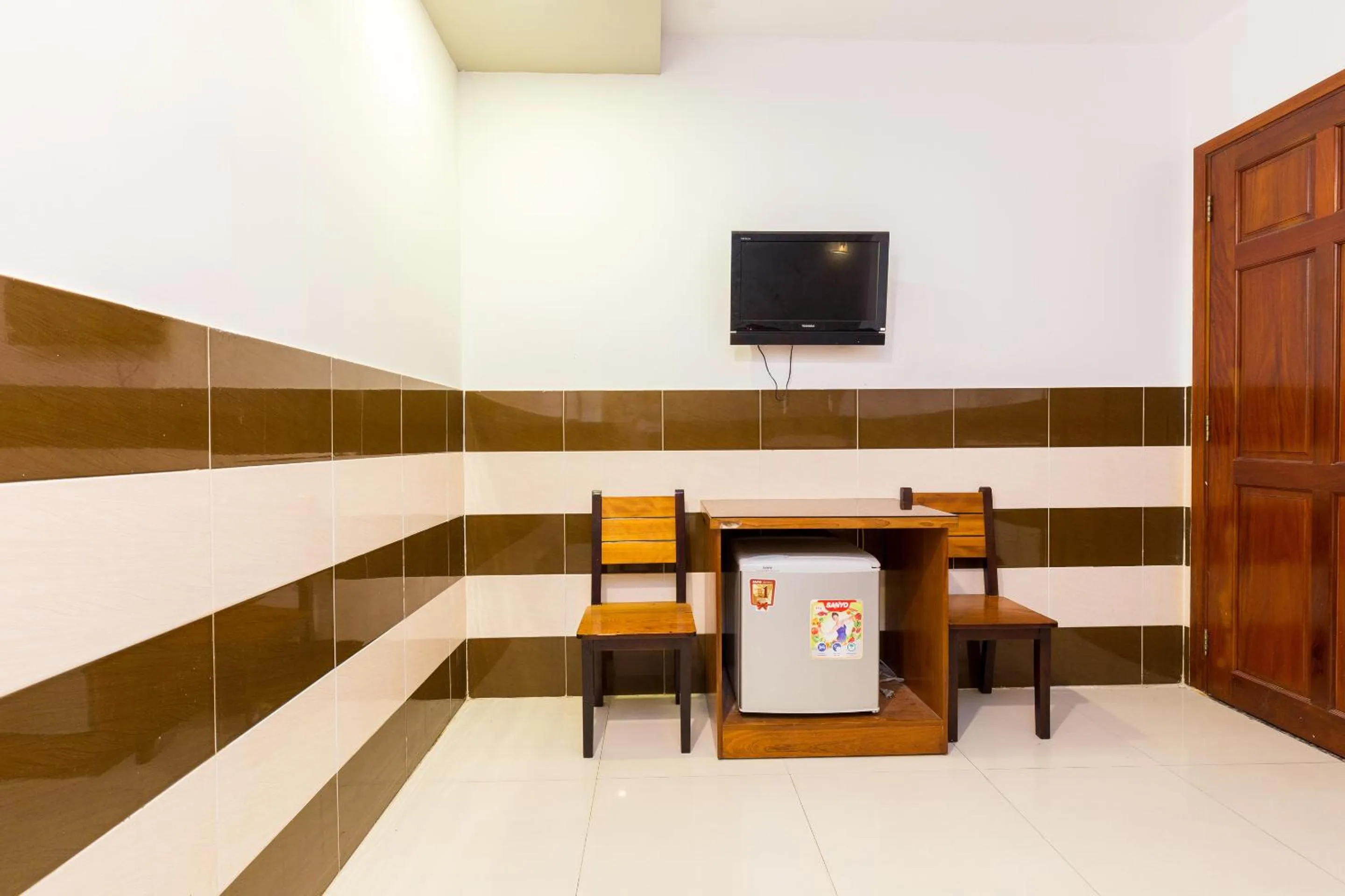 TV and multimedia in Lê Ngân Phùng Hotel 79 HOA SỮA PHƯỜNG 7 PHÚ NHUẬN