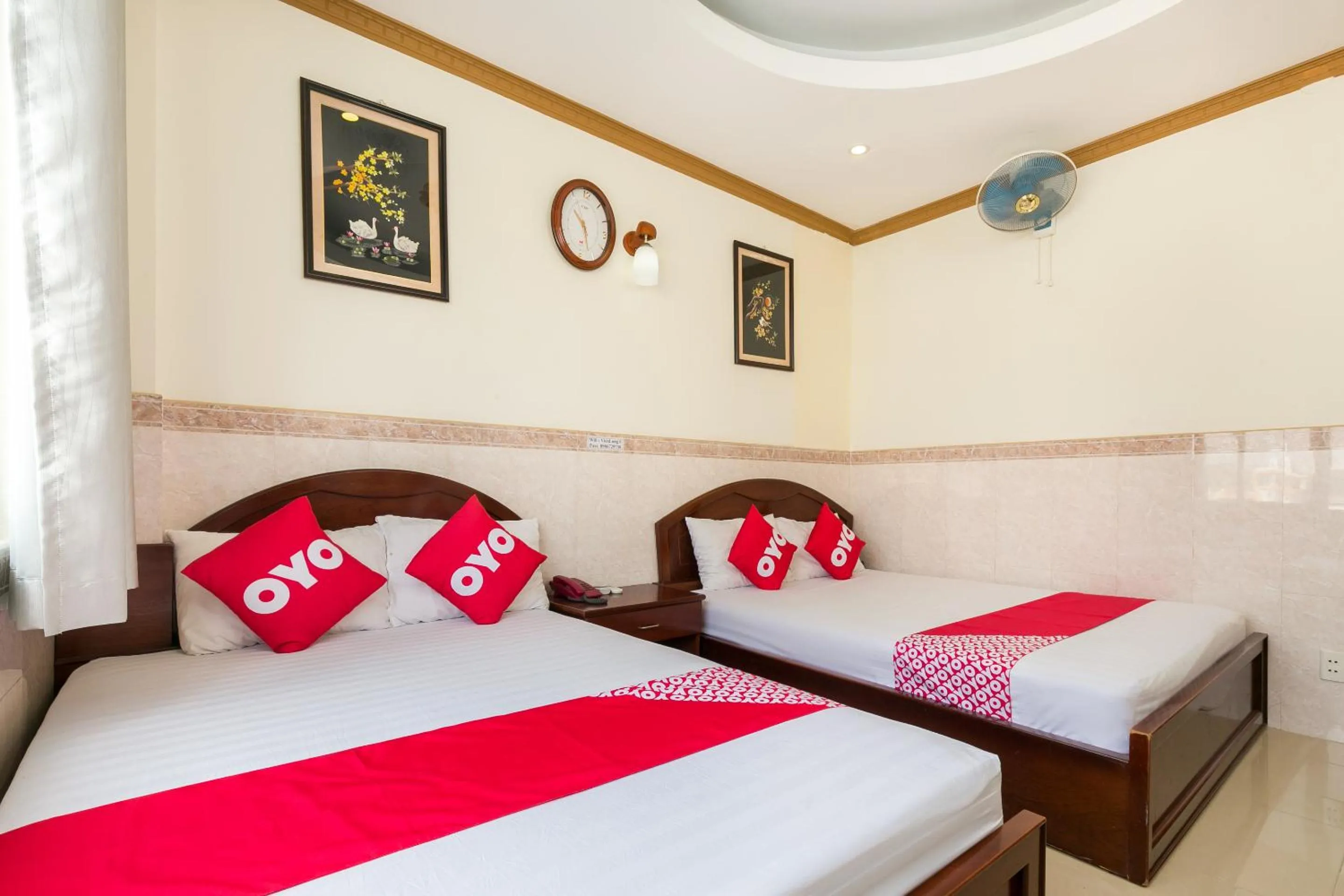 Bedroom, Bed in NGAN HA Hotel