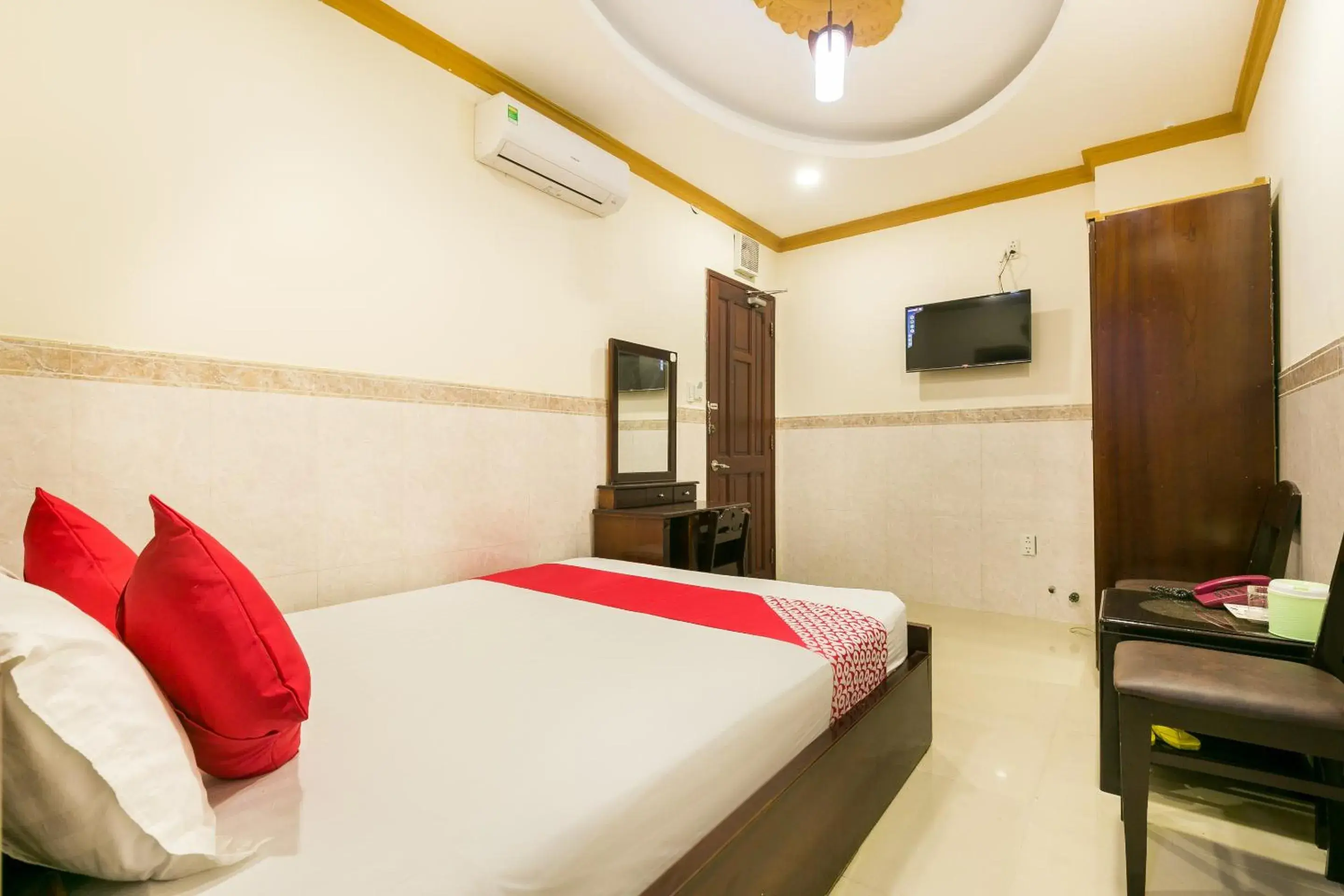 Bedroom, Bed in NGAN HA Hotel Bedroom, Bed in NGAN HA Hotel