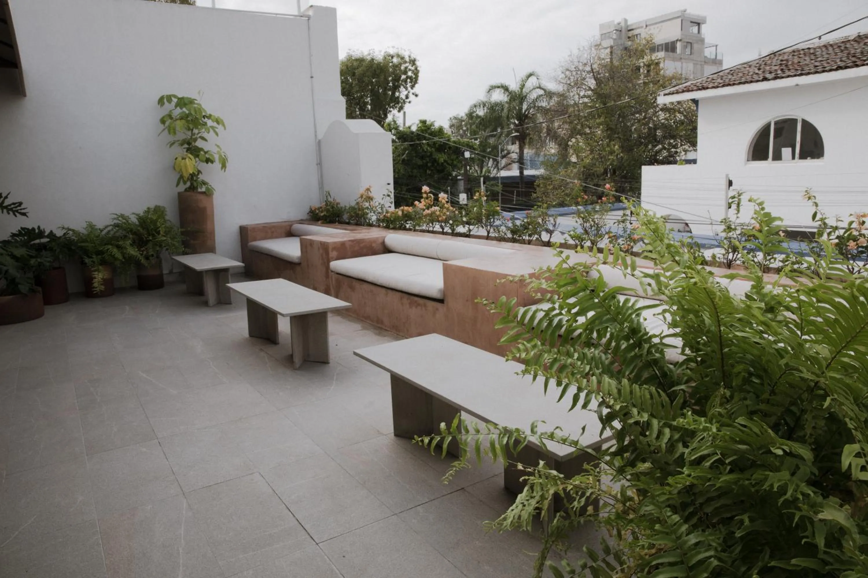 Balcony/Terrace in Casa Montore by Barrio Mexico