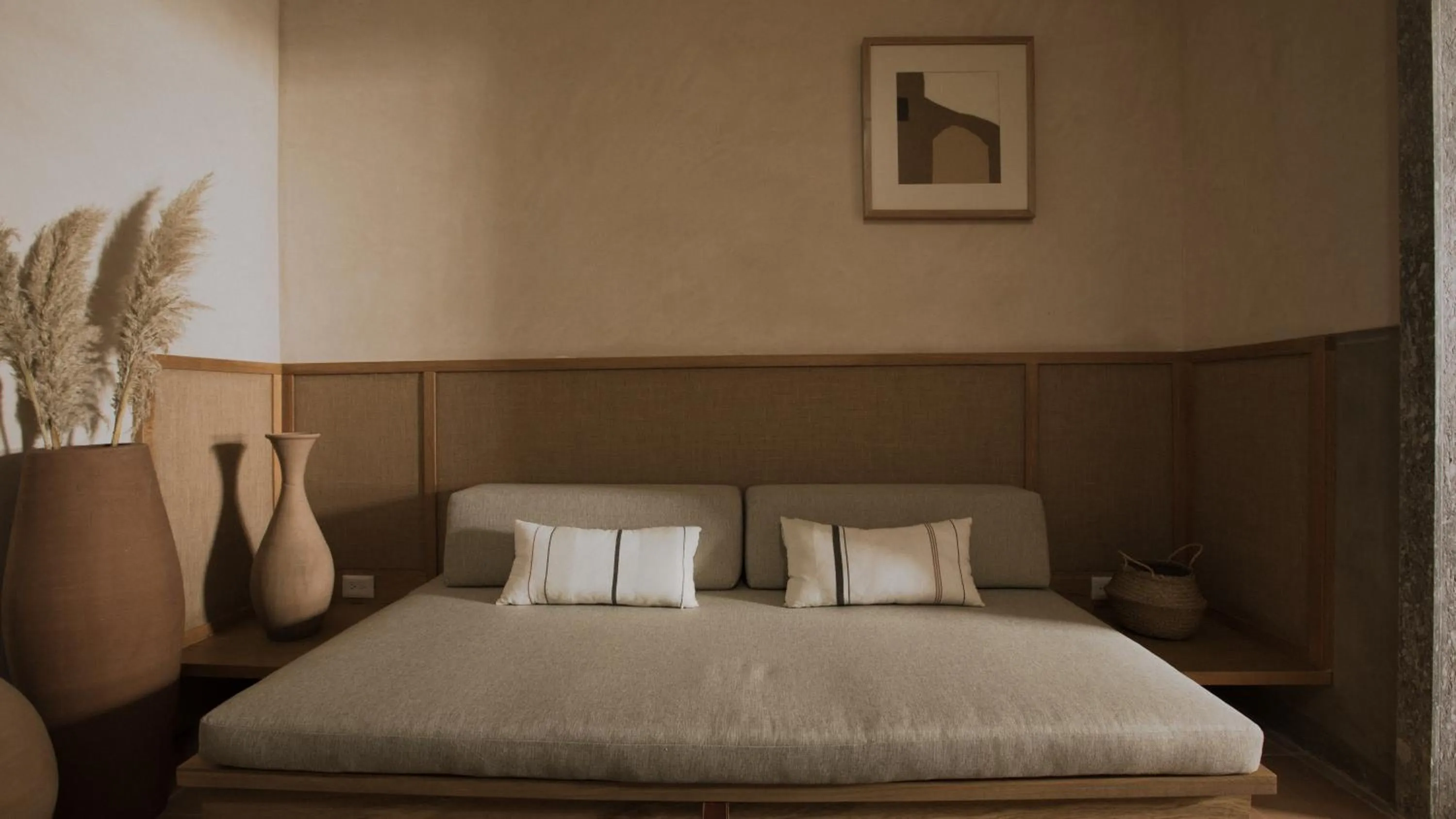 Living room, Bed in Casa Montore by Barrio Mexico