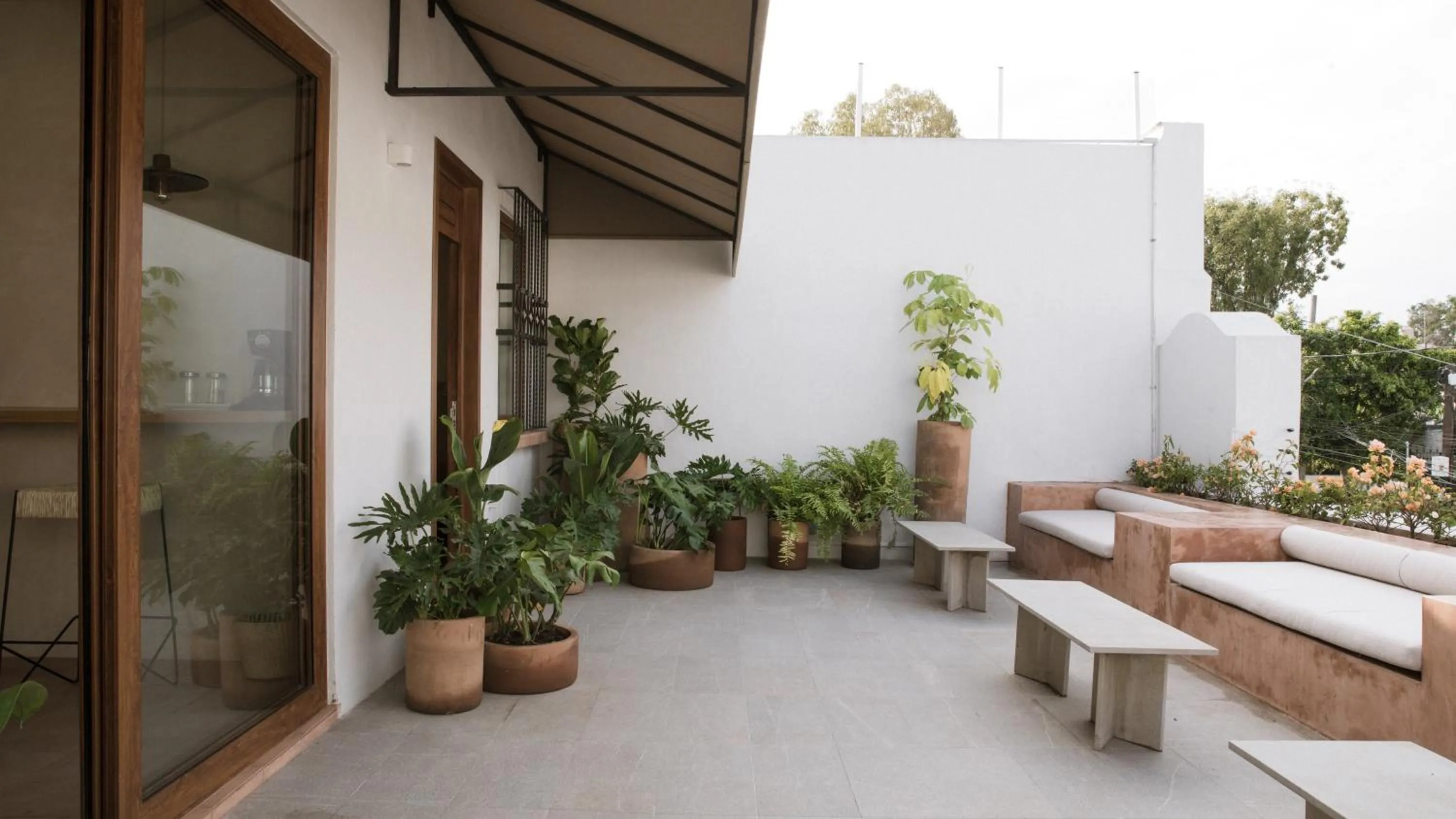 Balcony/Terrace in Casa Montore by Barrio Mexico
