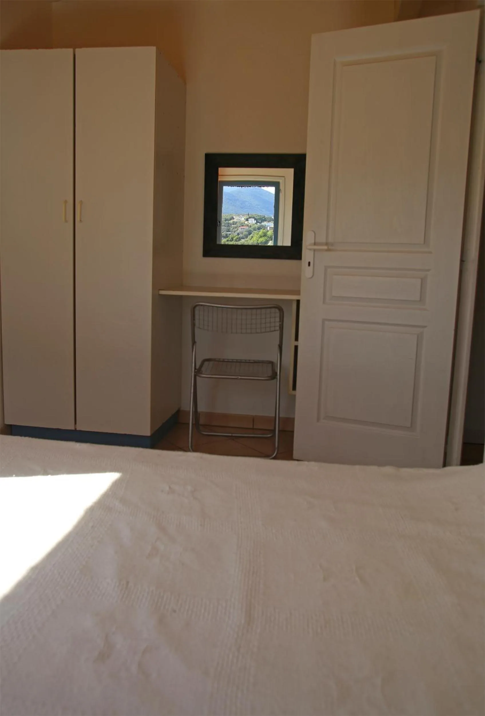 Bed in Résidence Marina di Capitello