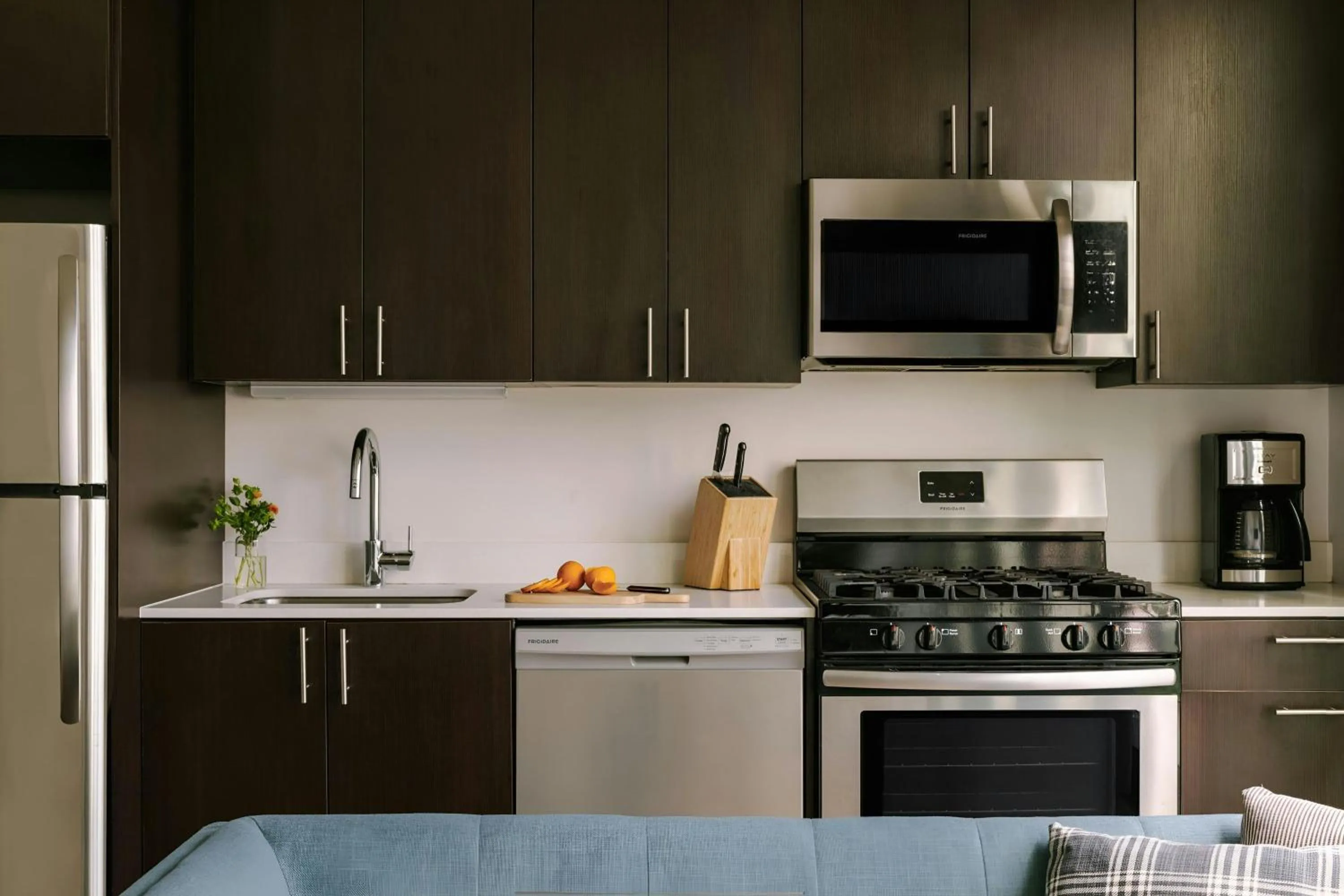 Kitchen or kitchenette in Sonder by Marriott Bonvoy South Wabash Apartments South Loop