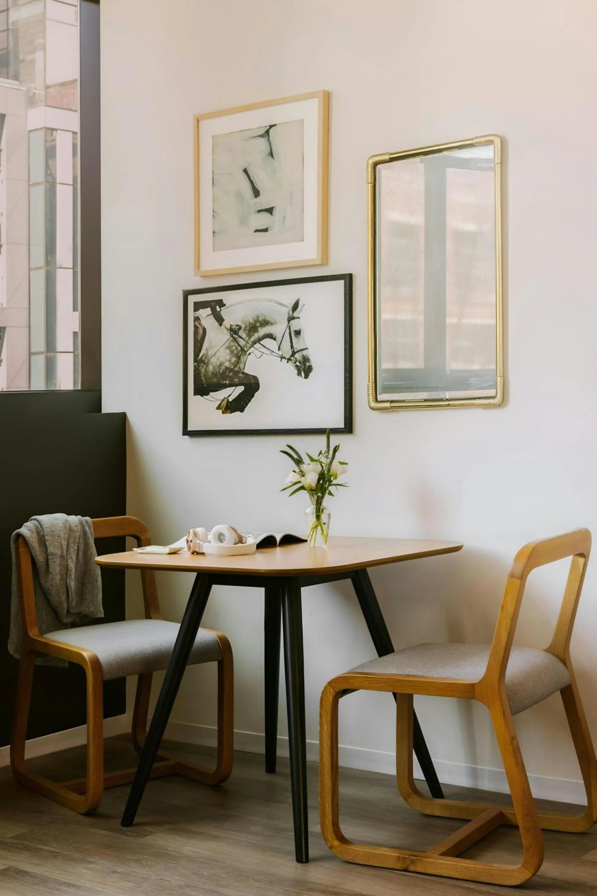 Photo of the whole room in Sonder by Marriott Bonvoy South Wabash Apartments South Loop