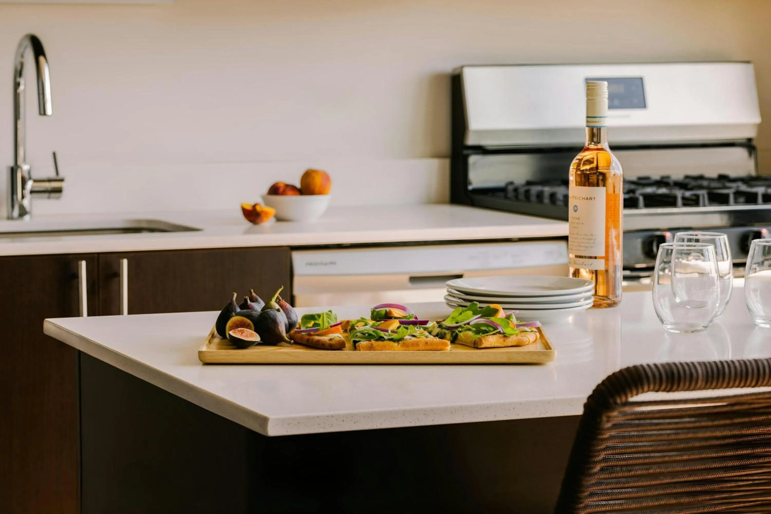 Kitchen or kitchenette in Sonder by Marriott Bonvoy South Wabash Apartments South Loop