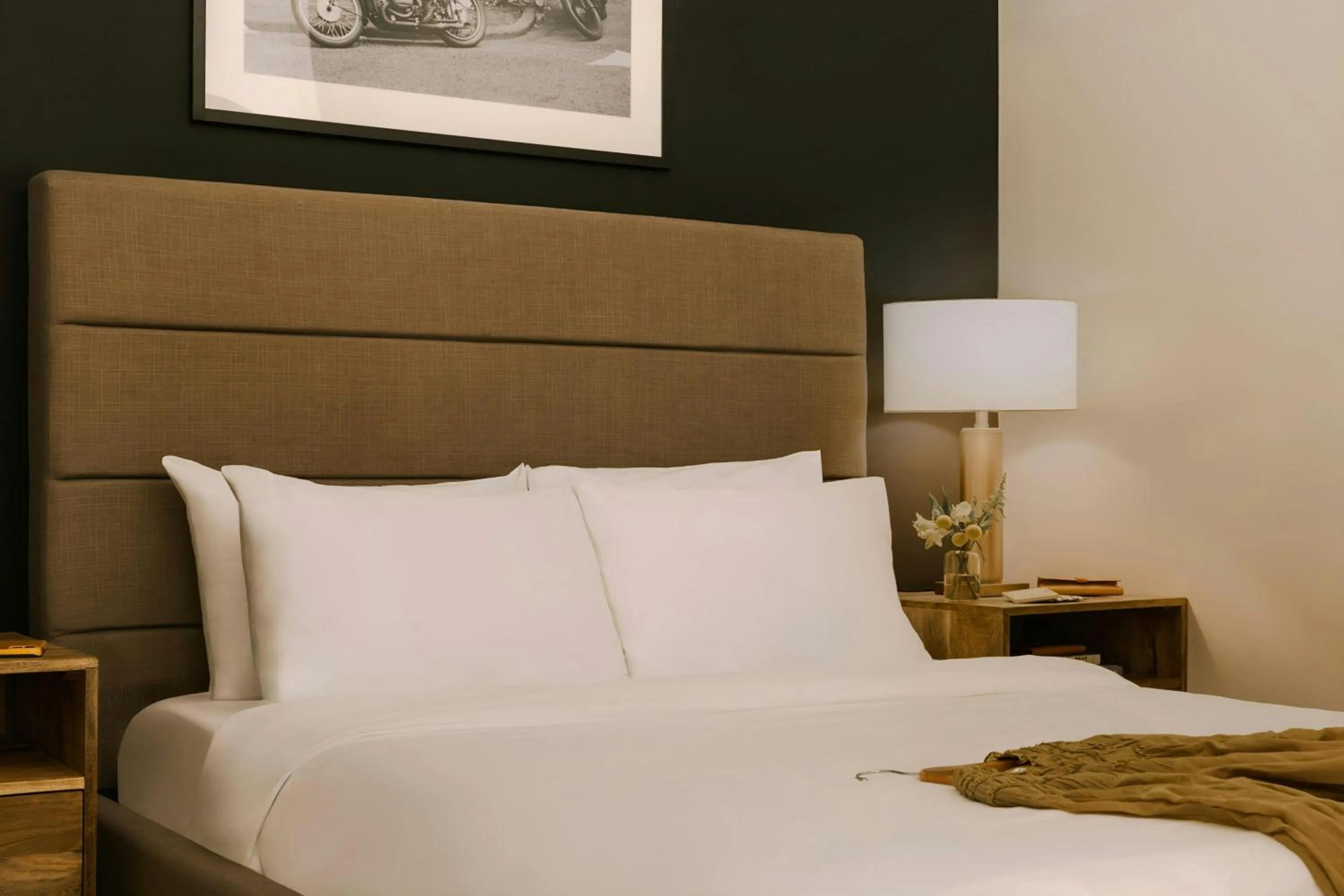 Bedroom, Bed in Sonder by Marriott Bonvoy South Wabash Apartments South Loop