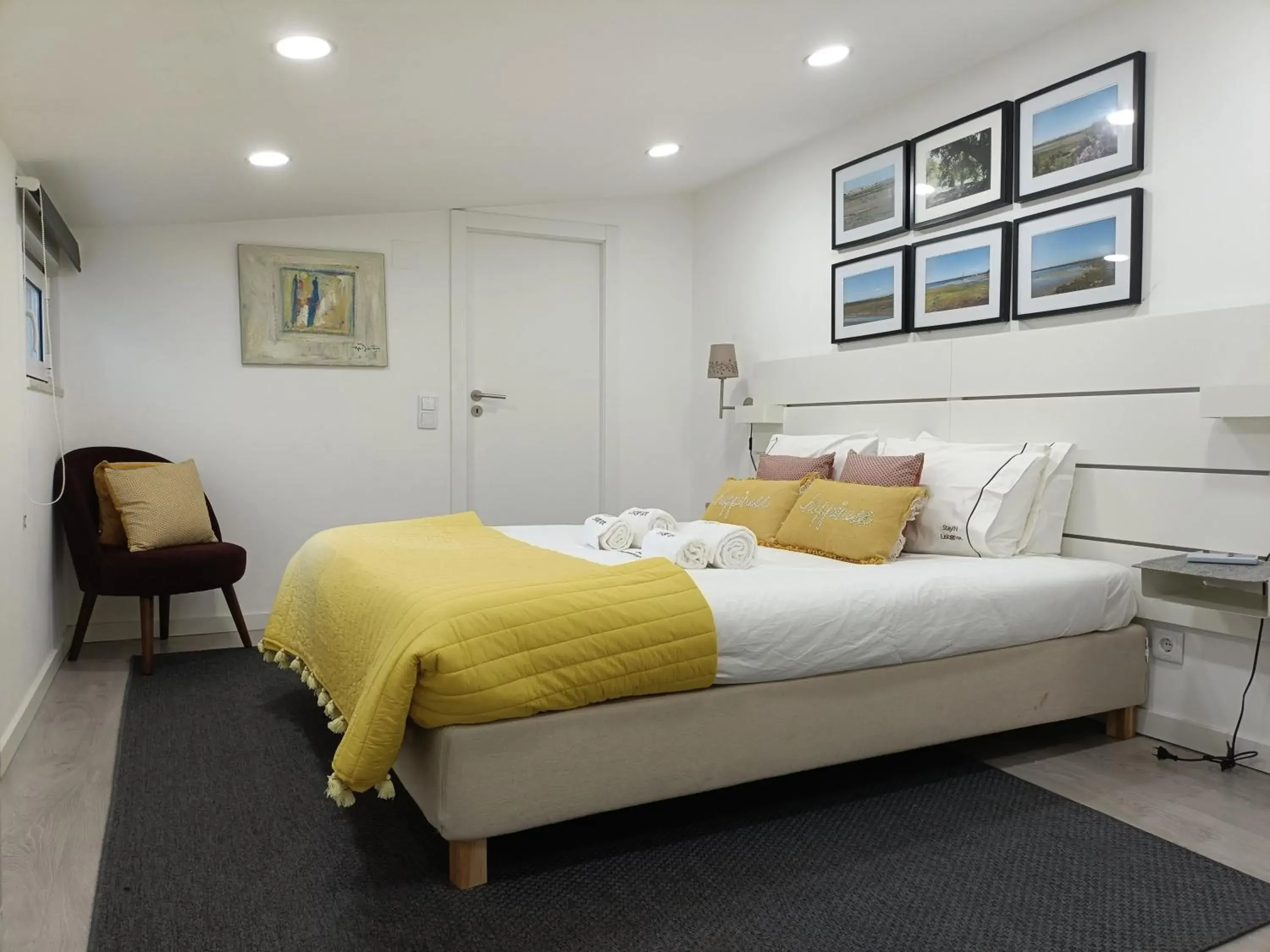 Duplex Two-Bedroom Apartment in DoBairro Suites at Merces Duplex Two-Bedroom Apartment in DoBairro Suites at Merces