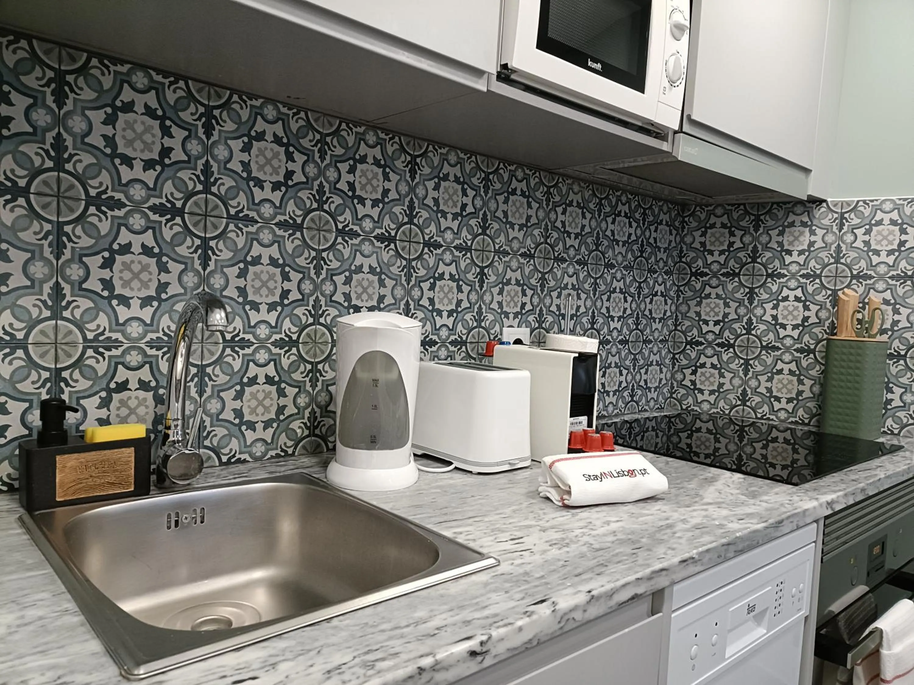 DoBairro Suites at Merces