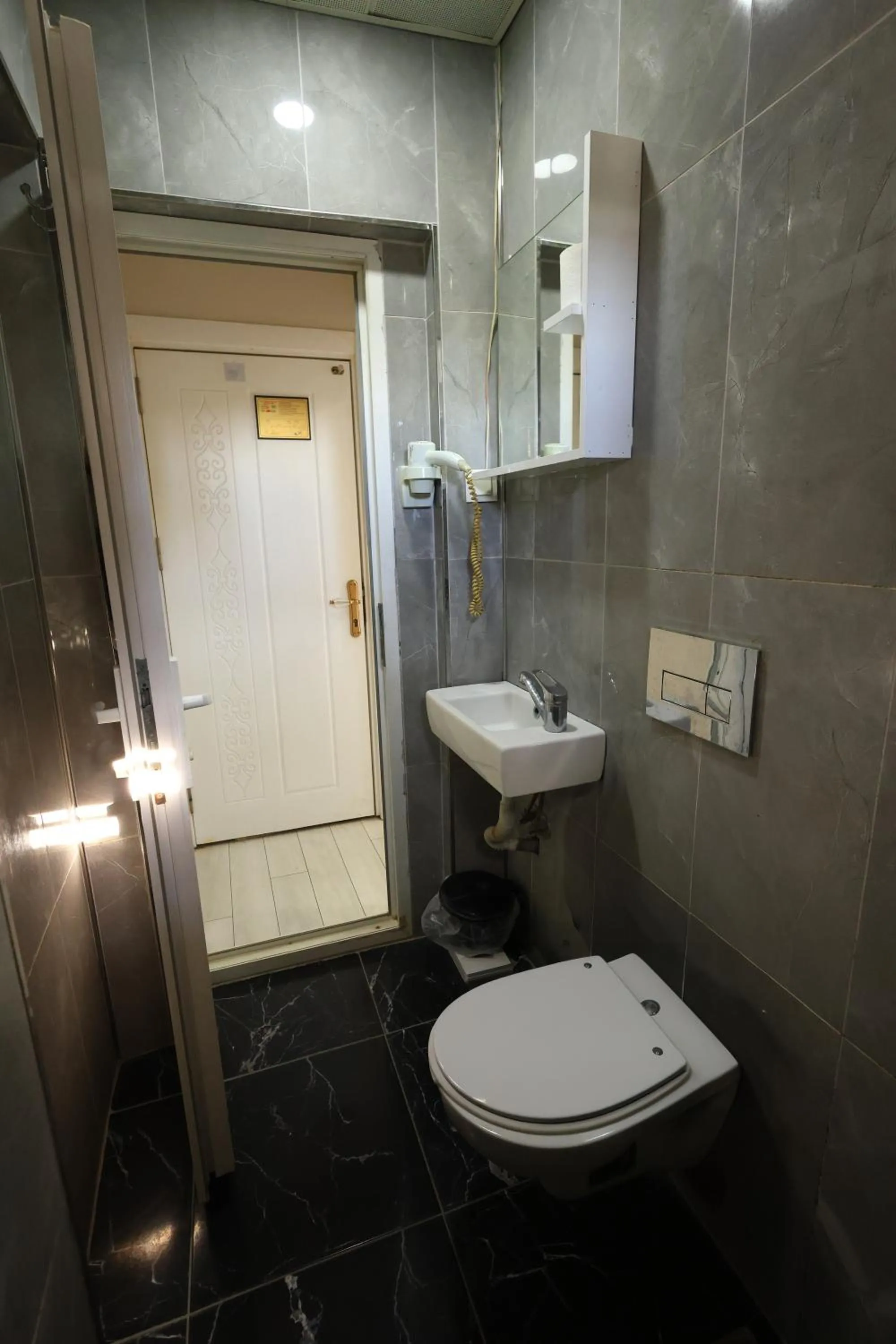 Toilet in HamzaBey Hotel