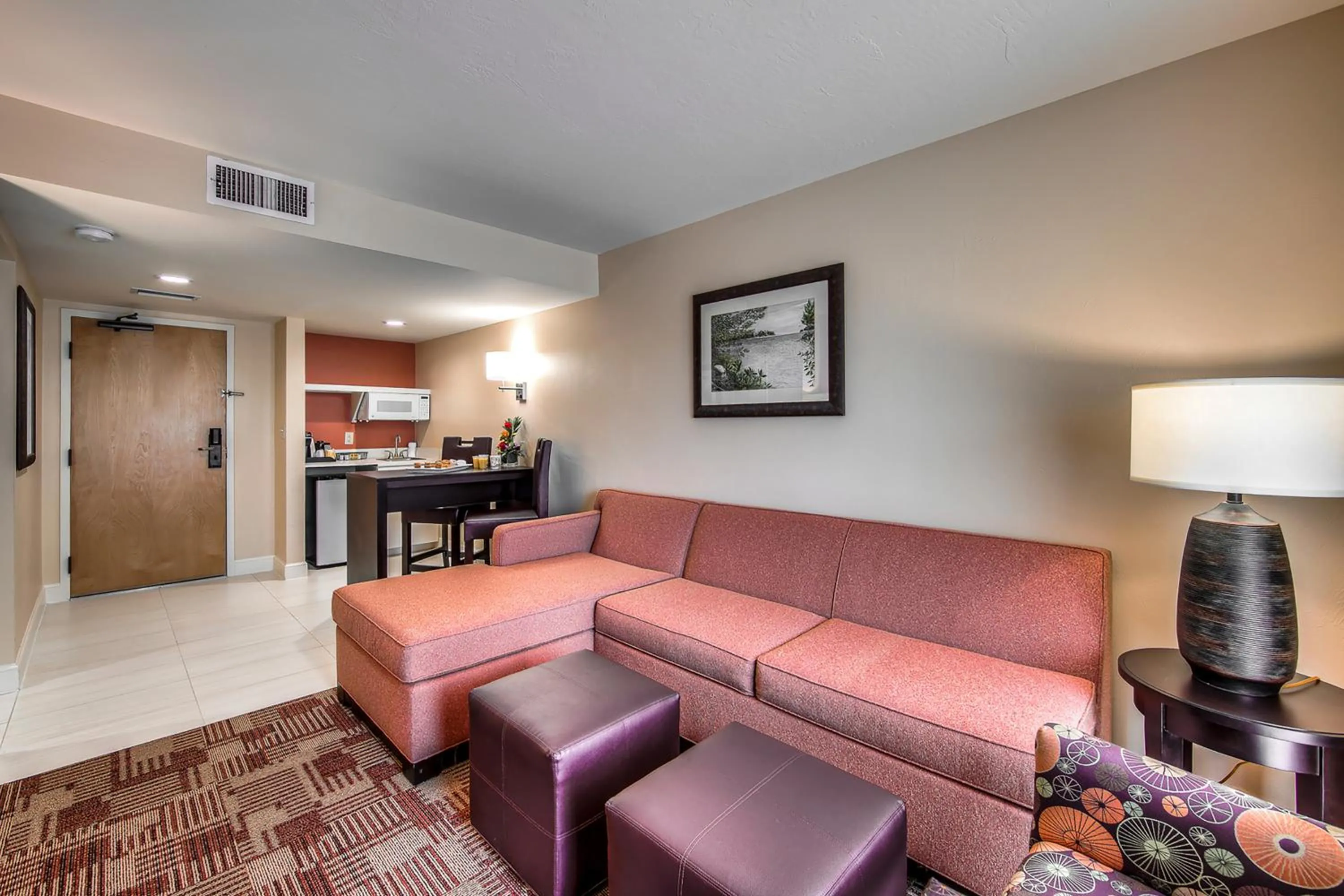 Kitchen or kitchenette in Inn of Naples, Tapestry Collection by Hilton