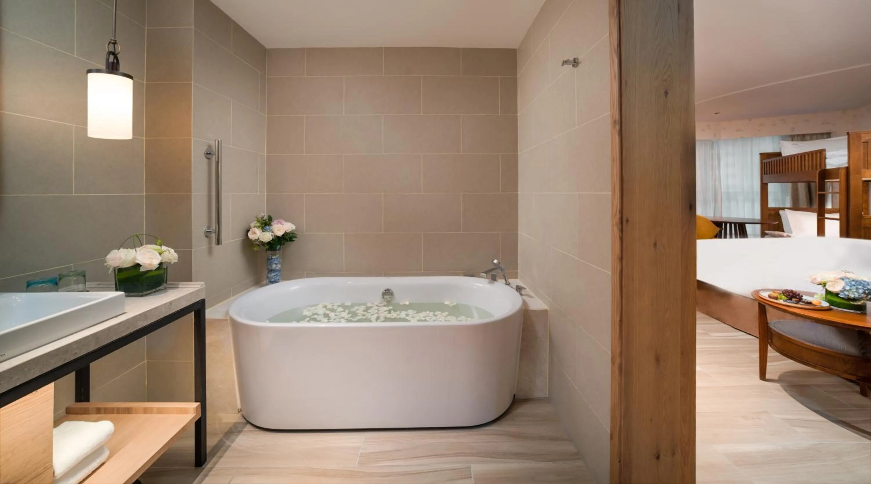 Bathroom in Holiday Inn Jilin Beidahu by IHG