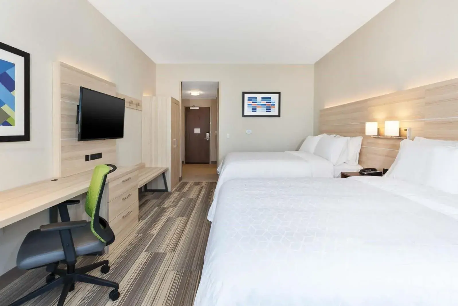 Standard Room with Two Queen Beds in Holiday Inn Express & Suites - Grand Rapids Airport - South by IHG Standard Room with Two Queen Beds in Holiday Inn Express & Suites - Grand Rapids Airport - South by IHG