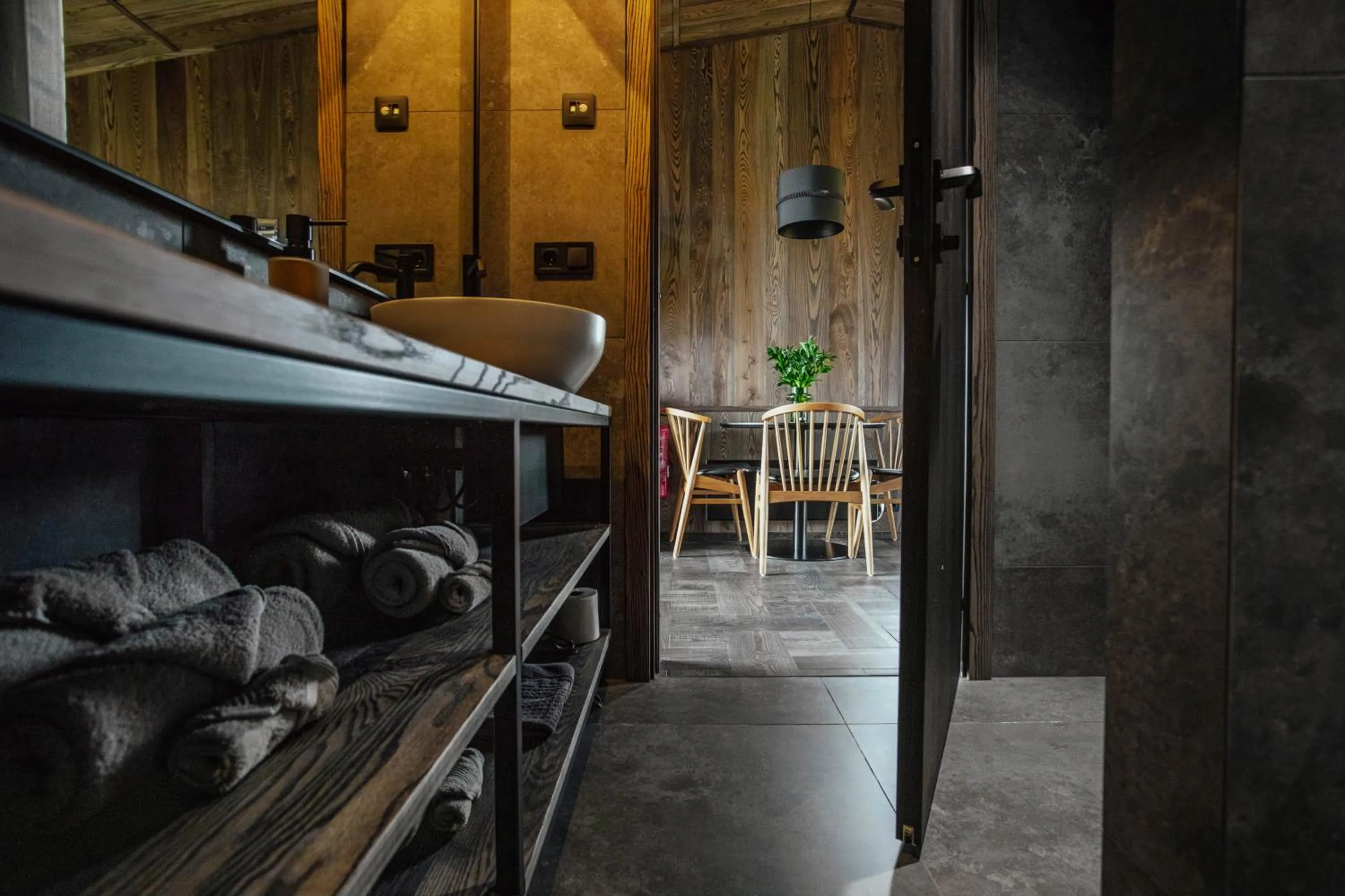 Bathroom in Seljalandsfoss Horizons