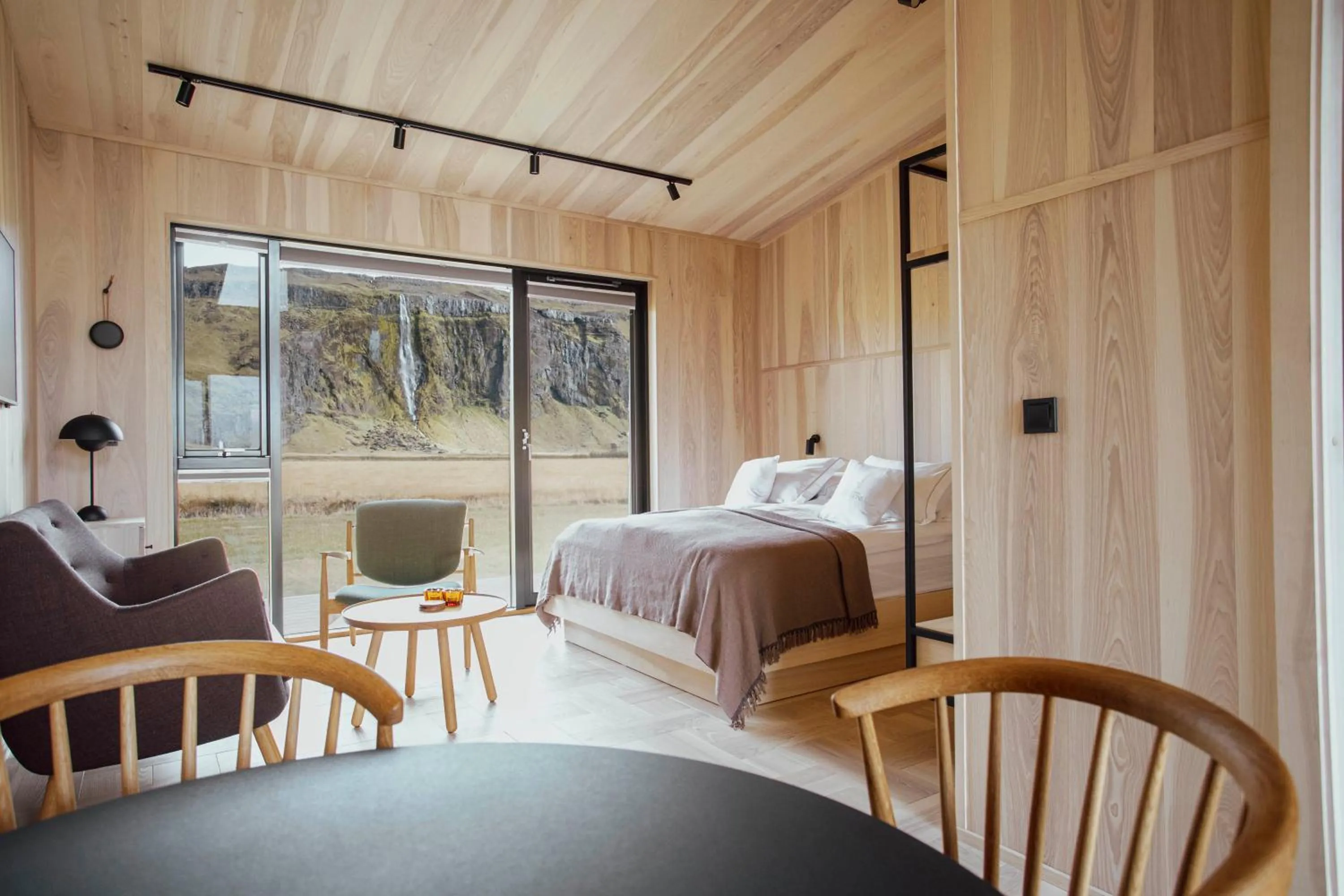 Bed in Seljalandsfoss Horizons
