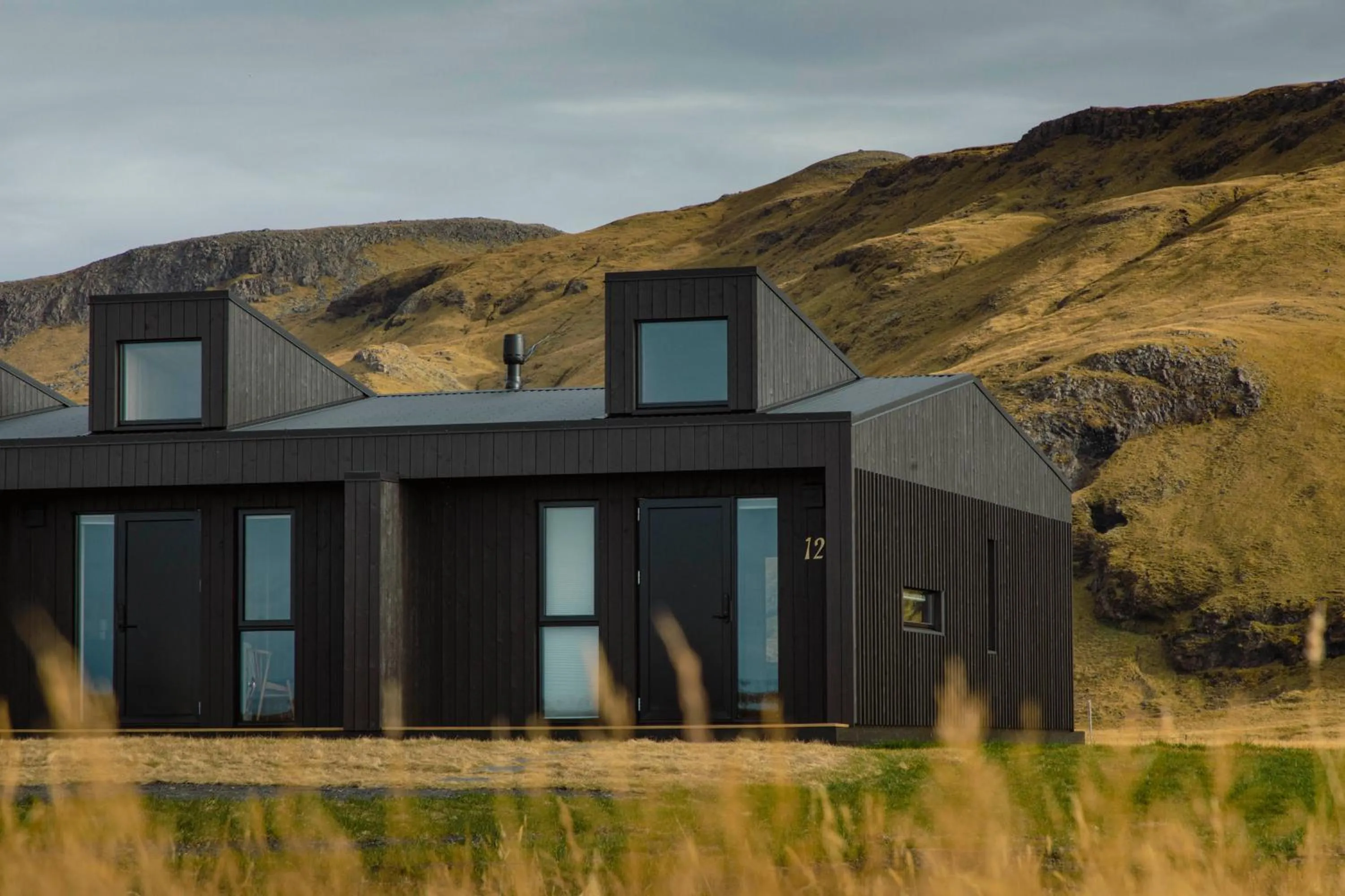 Natural landscape in Seljalandsfoss Horizons