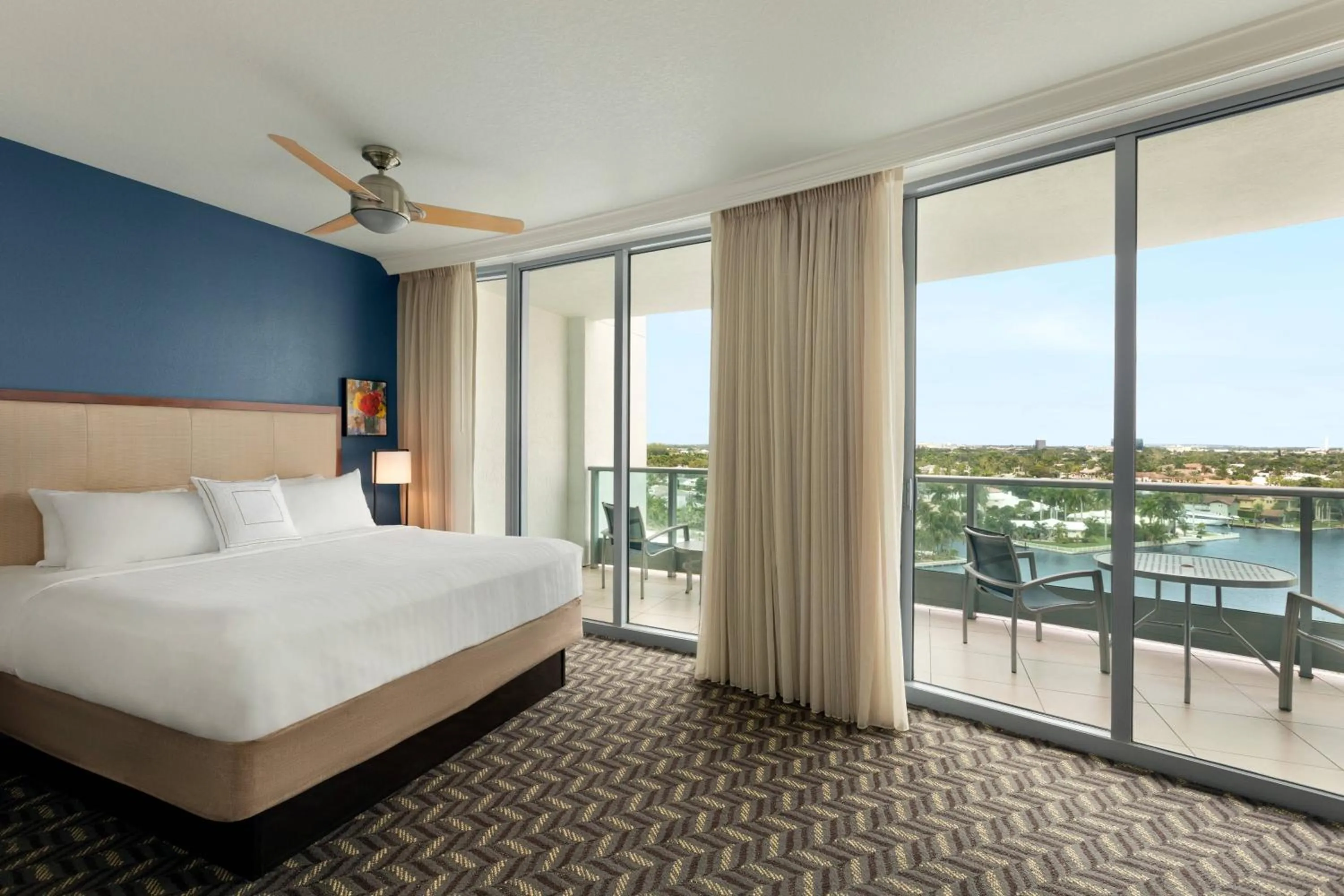 Bedroom, Bed in Residence Inn by Marriott Fort Lauderdale Intracoastal