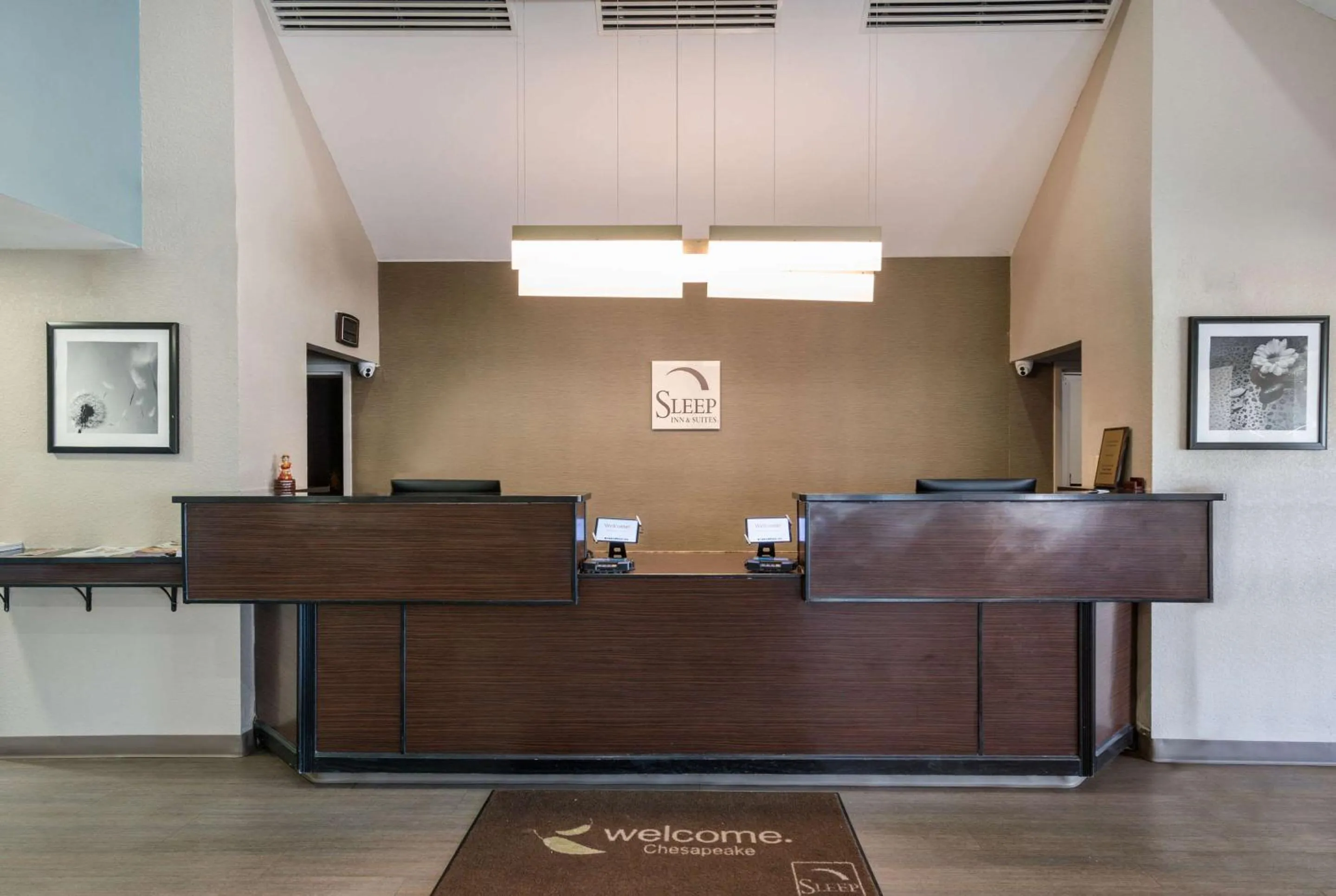 Lobby or reception in Sleep Inn & Suites Chesapeake - Portsmouth